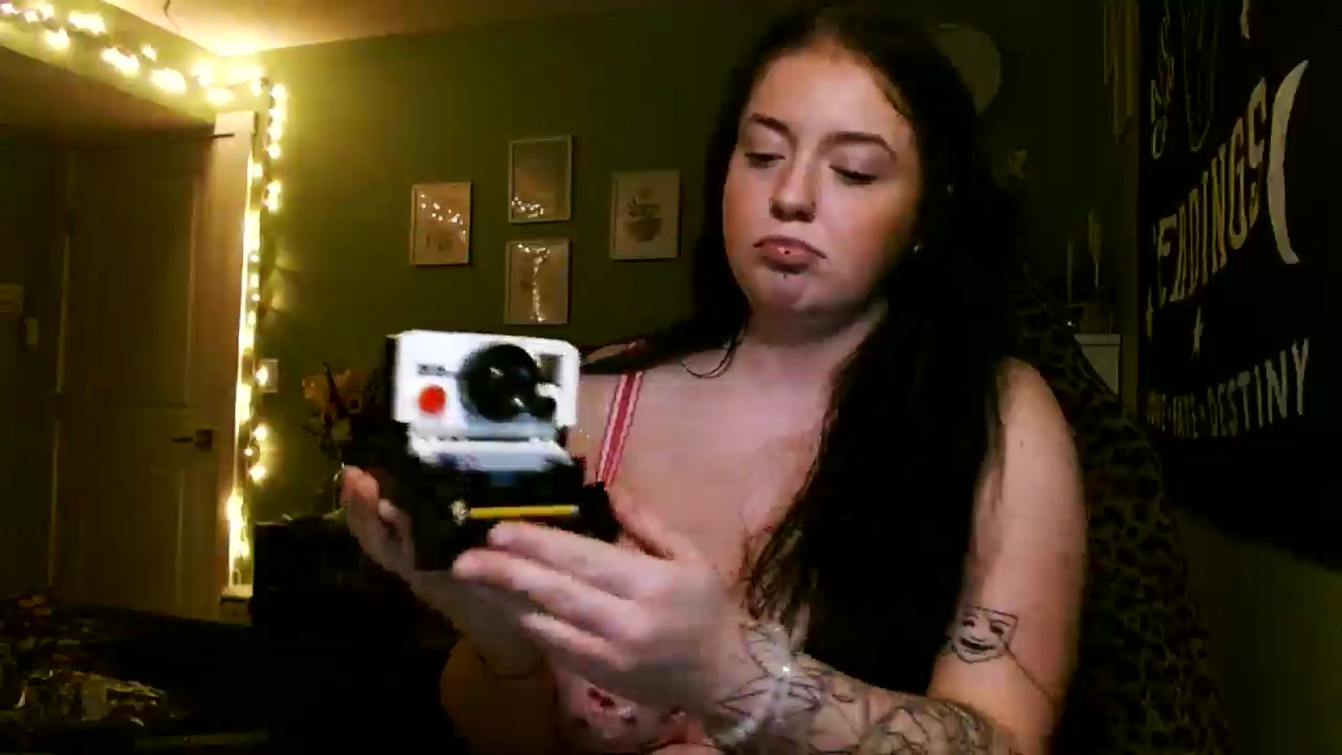 Gallery image thumbnail from ScarletxRae's myfreecams stream on, 03/06/2026, 06:28 image 18 of 20