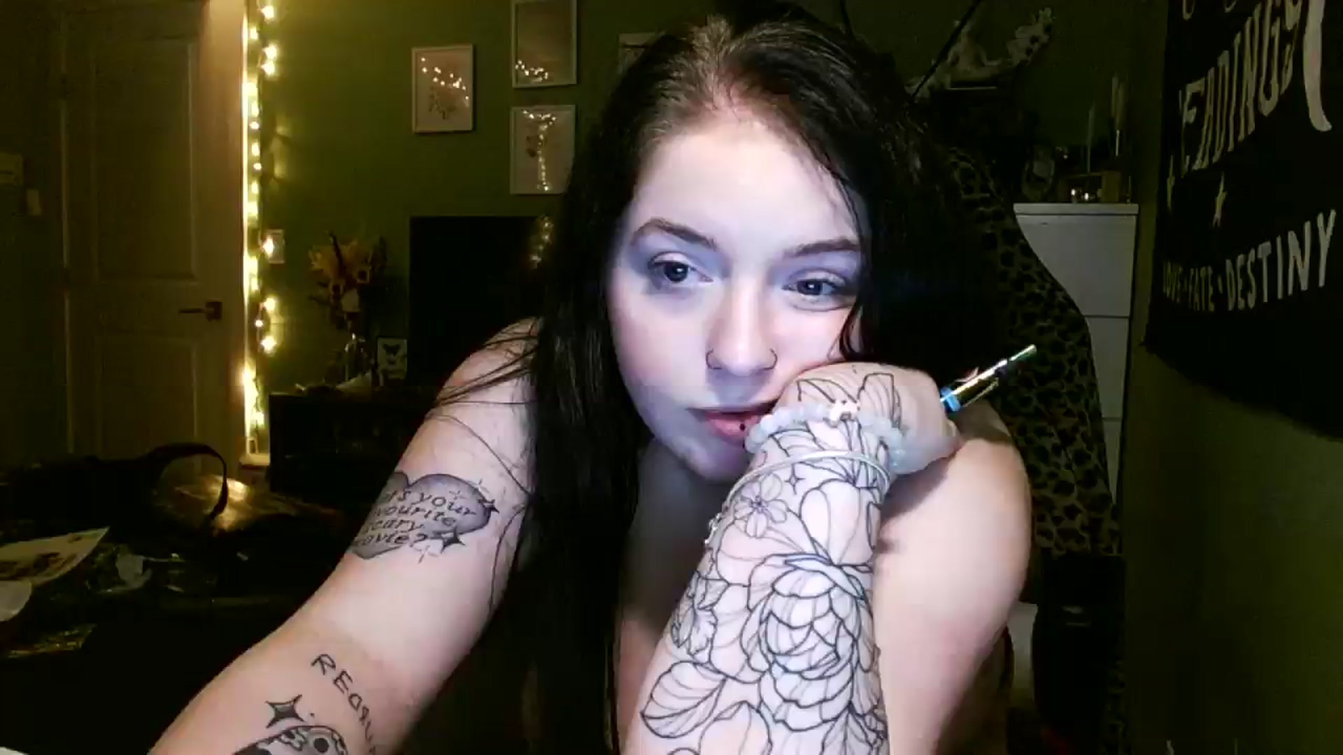 Gallery image thumbnail from ScarletxRae's myfreecams stream on, 03/06/2026, 08:12 image 19 of 20
