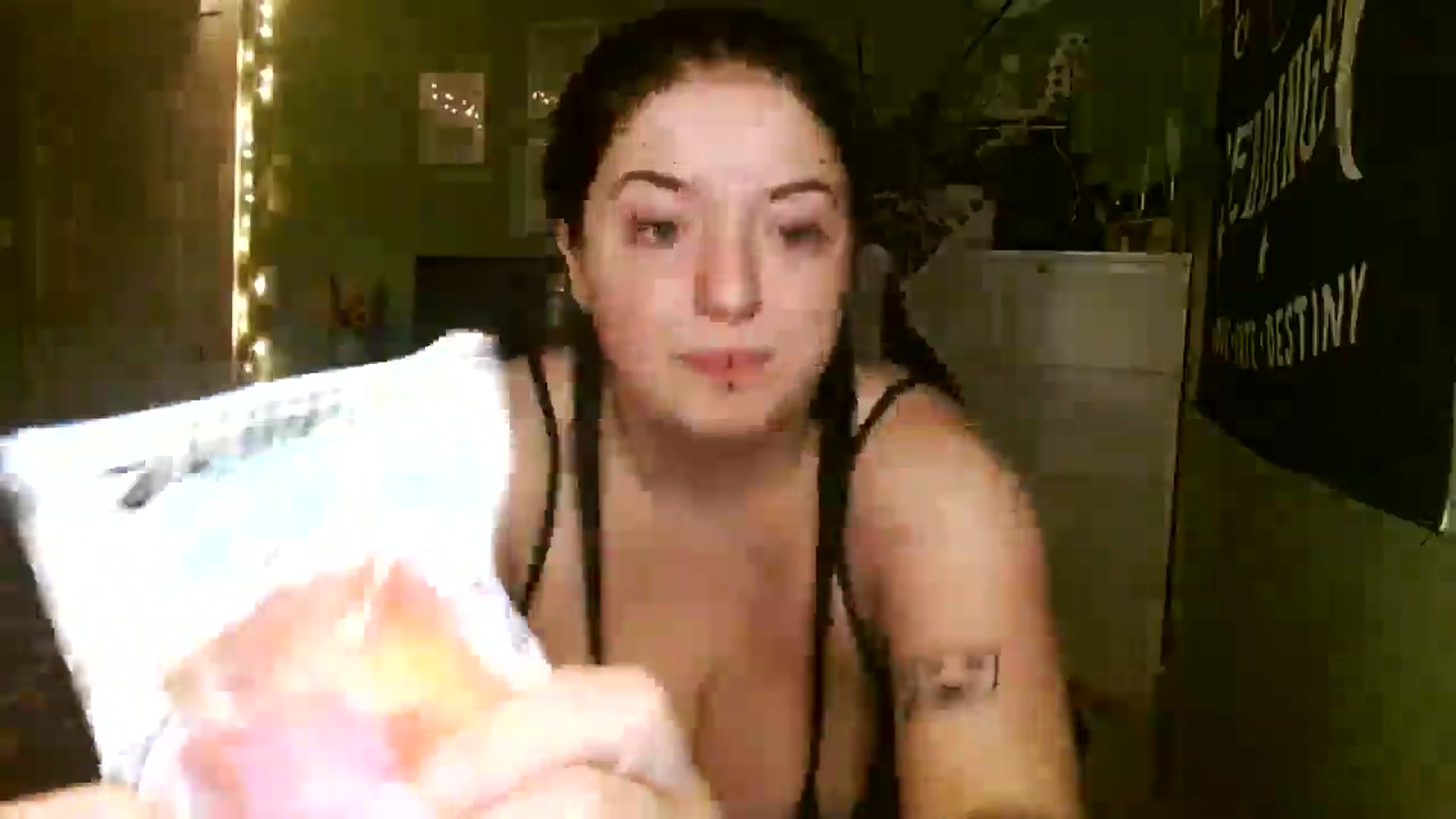 Gallery image thumbnail from ScarletxRae's myfreecams stream on, 03/19/2026, 05:49 image 5 of 20