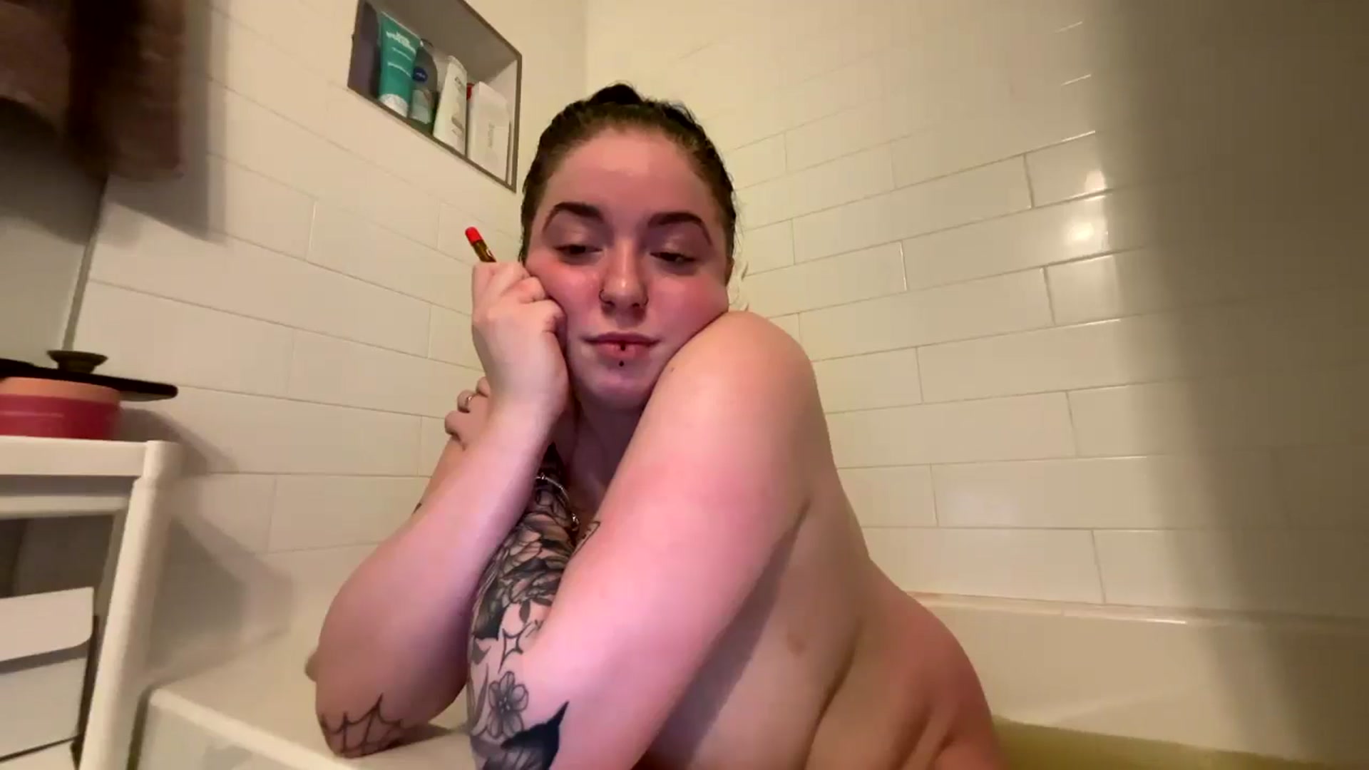 Gallery image thumbnail from ScarletxRae's myfreecams stream on, 04/03/2026, 05:47 image 15 of 20