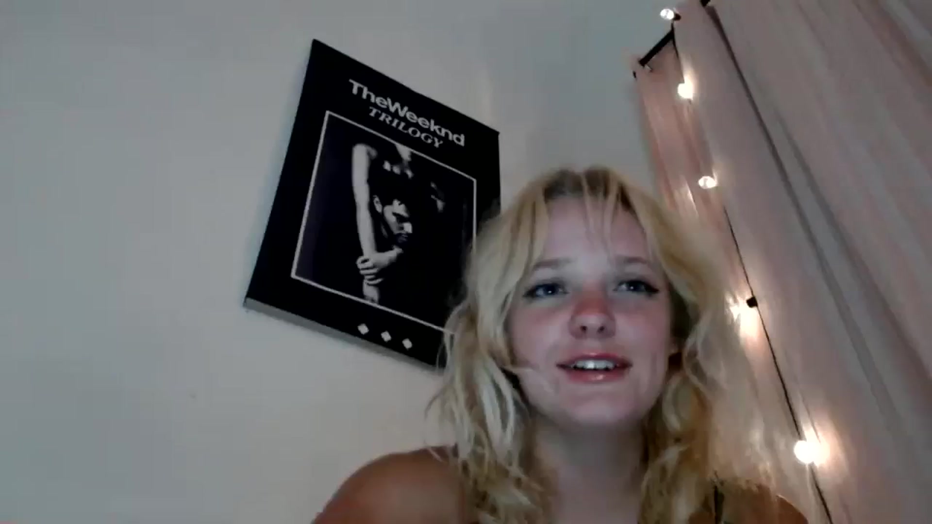 Gallery image thumbnail from Scarletyoung's myfreecams stream on, 09/20/2023, 09:59 image 1 of 20