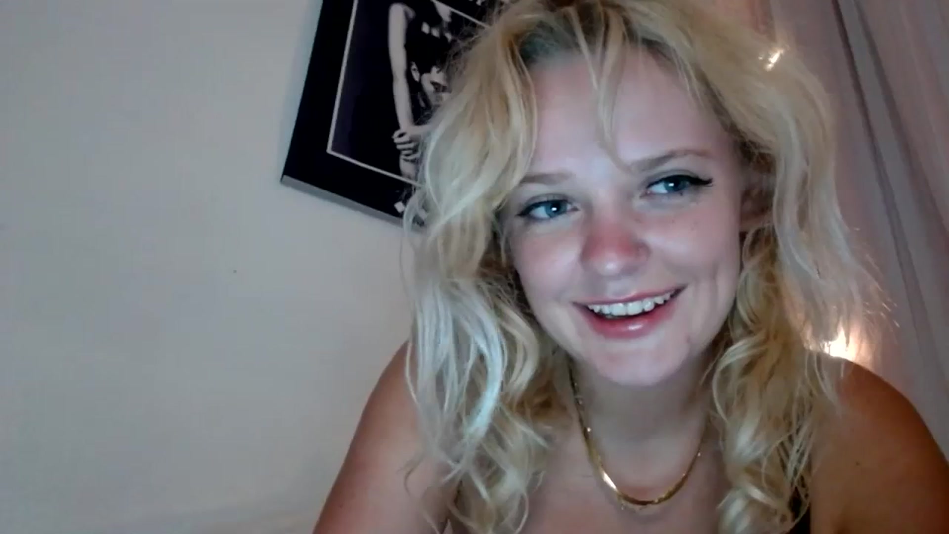 Gallery image thumbnail from Scarletyoung's myfreecams stream on, 09/20/2023, 09:59 image 7 of 20