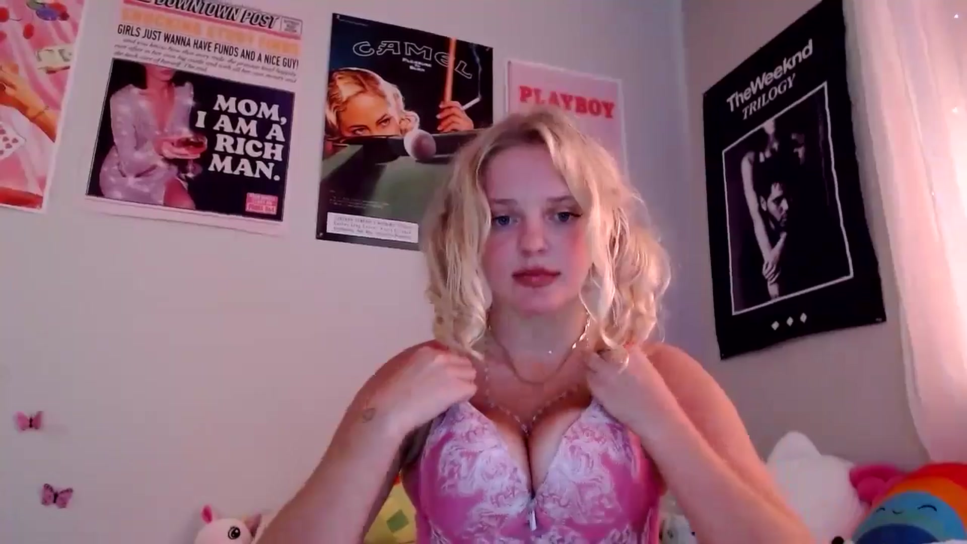 Gallery image thumbnail from Scarletyoung's myfreecams stream on, 09/27/2024, 16:34 image 2 of 20