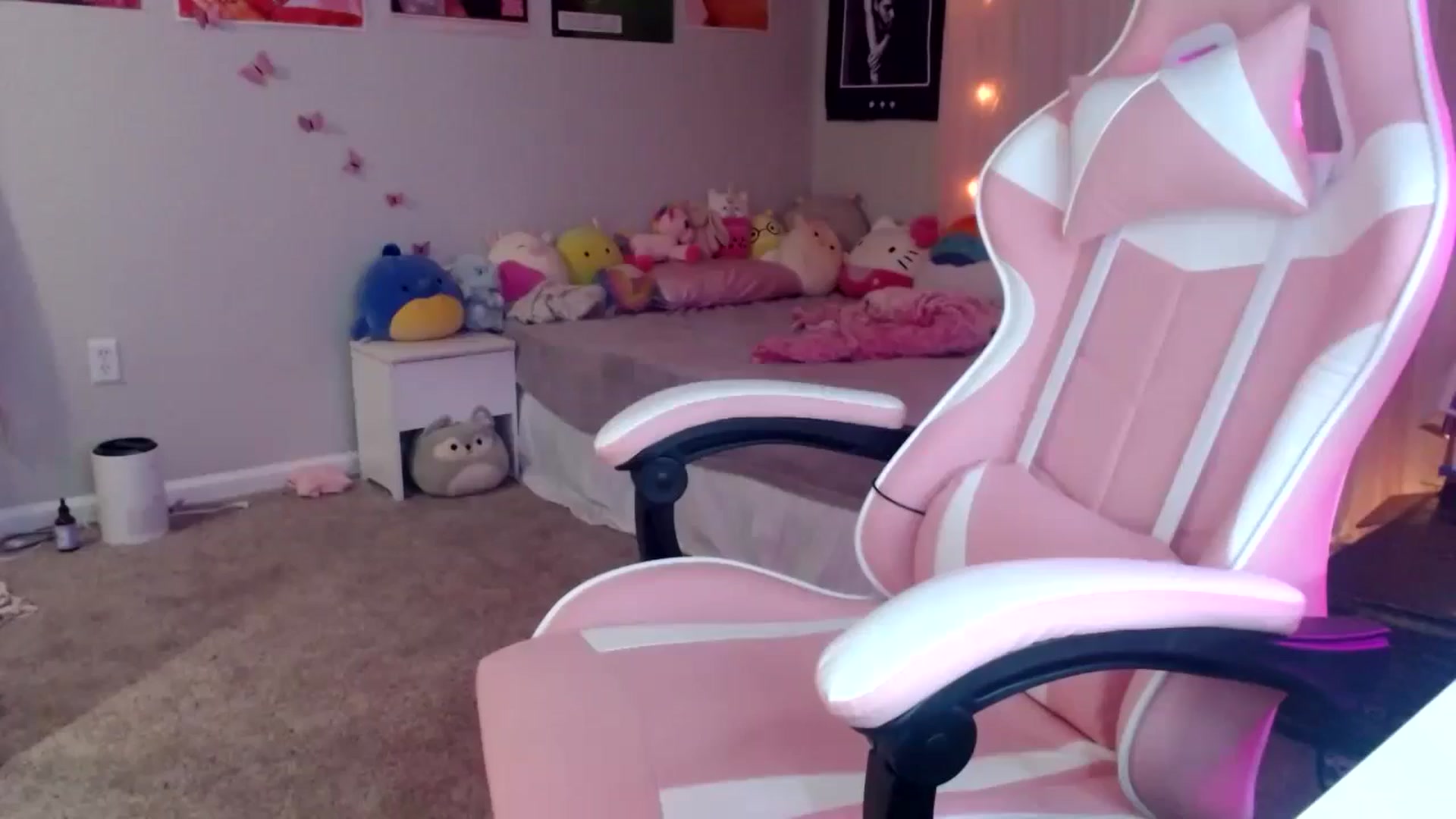 Gallery image thumbnail from Scarletyoung's myfreecams stream on, 12/05/2024, 08:09 image 11 of 20
