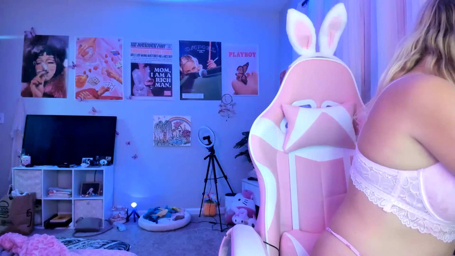 Gallery image thumbnail from Scarletyoung's myfreecams stream on, 03/31/2025, 10:55 image 10 of 20