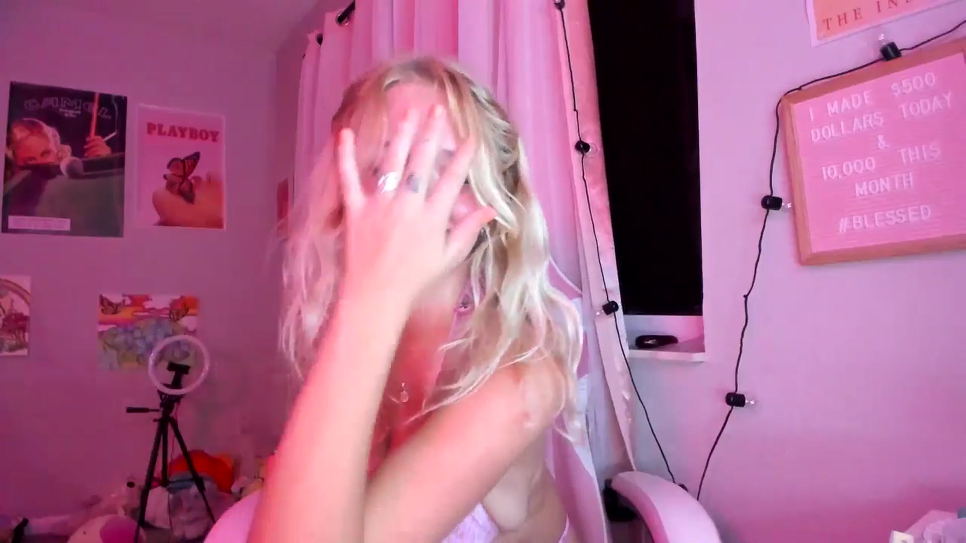Gallery image thumbnail from Scarletyoung's myfreecams stream on, 07/08/2025, 10:01 image 7 of 20
