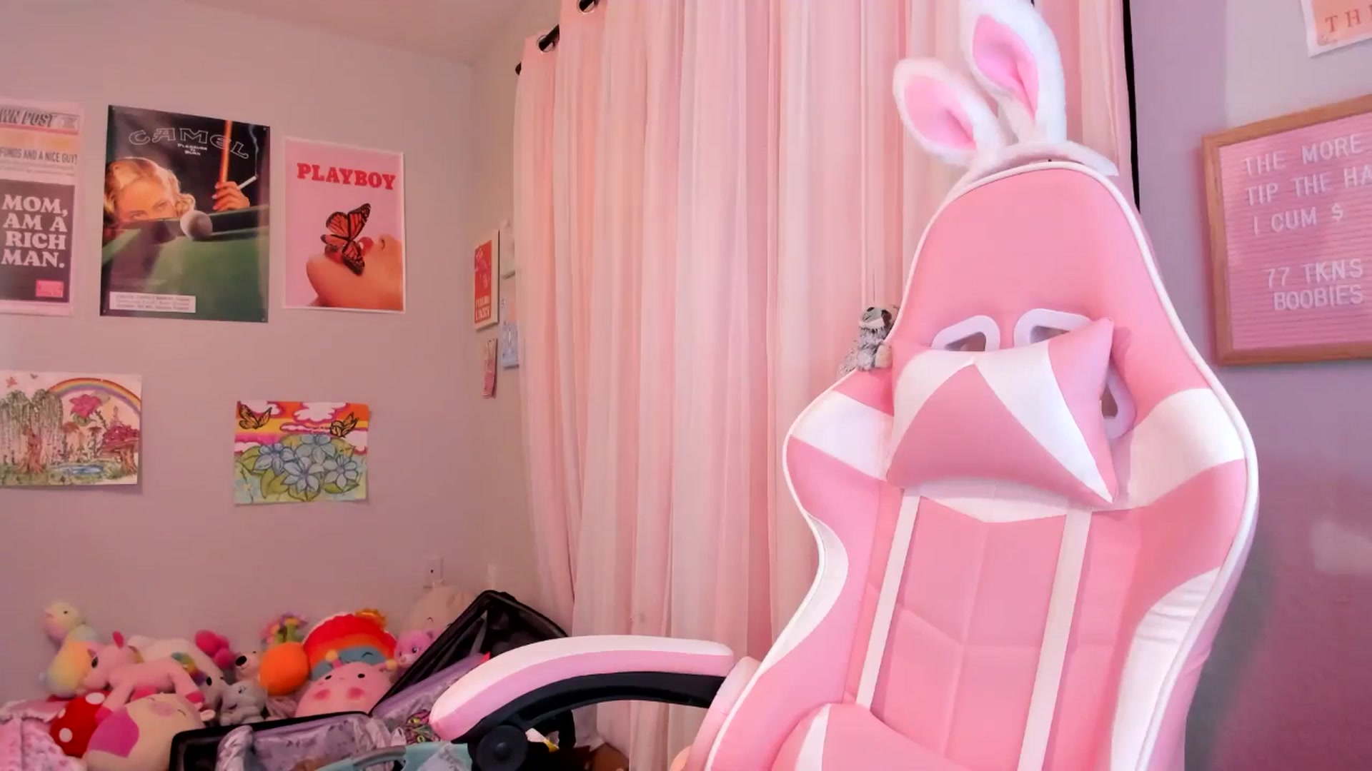Gallery image thumbnail from Scarletyoung's myfreecams stream on, 08/01/2025, 06:34 image 14 of 20