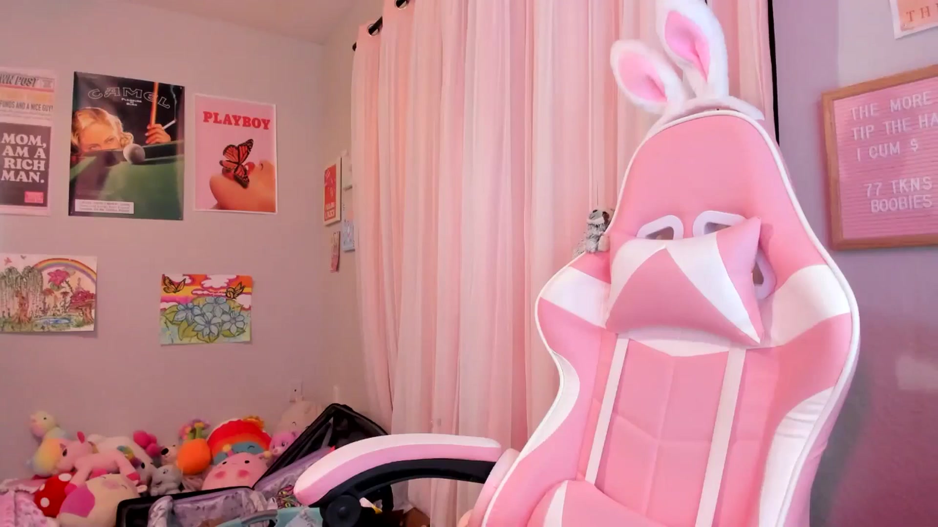 Gallery image thumbnail from Scarletyoung's myfreecams stream on, 08/01/2025, 06:34 image 15 of 20