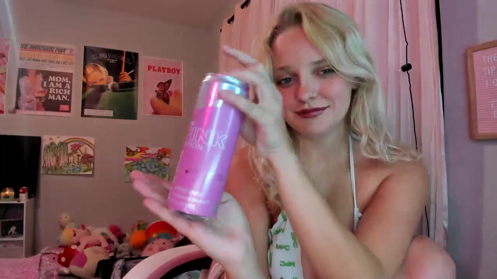 Gallery image thumbnail from Scarletyoung's myfreecams stream on, 08/01/2025, 07:29 image 6 of 20