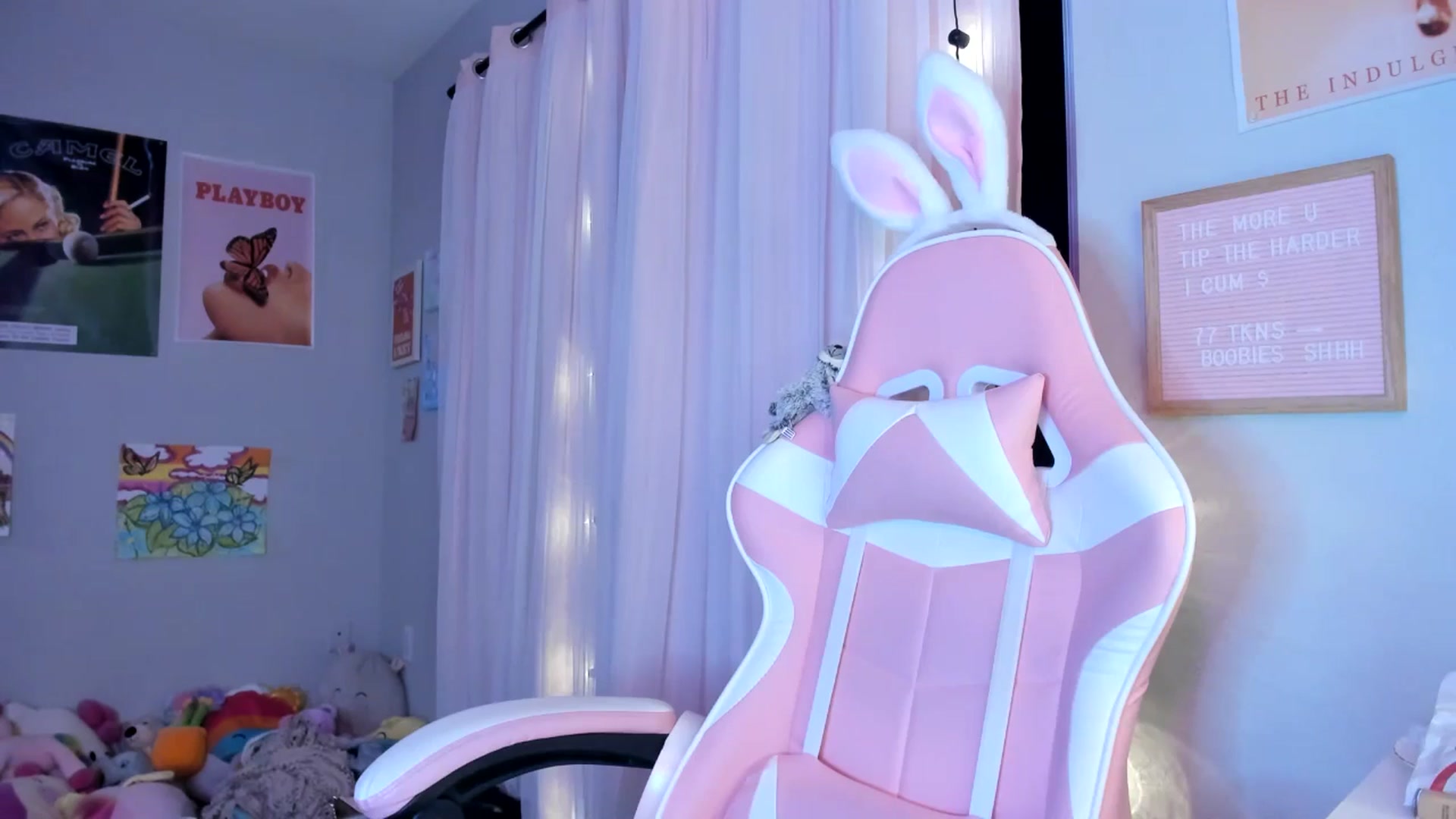 Gallery image thumbnail from Scarletyoung's myfreecams stream on, 08/06/2025, 10:15 image 17 of 20