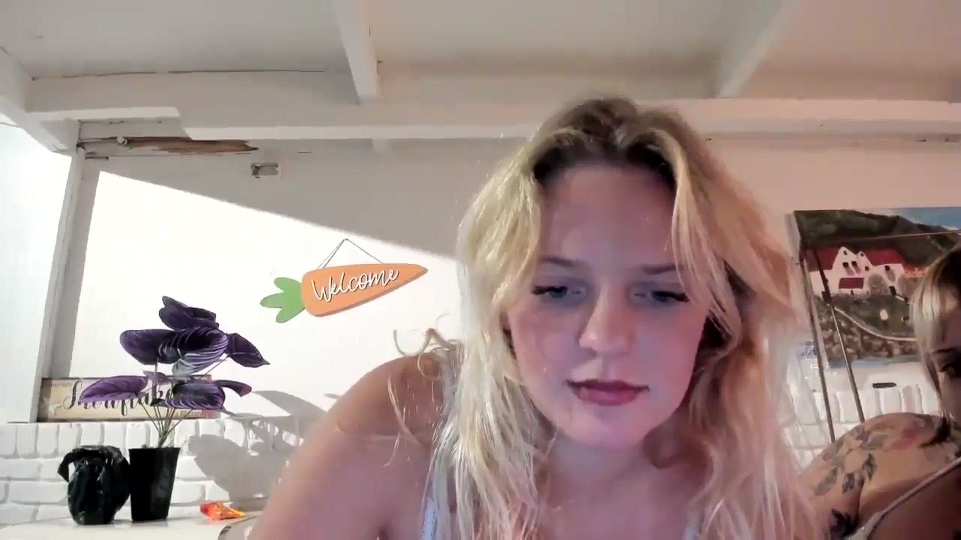 Gallery image thumbnail from Scarletyoung's myfreecams stream on, 11/17/2025, 06:31 image 11 of 20