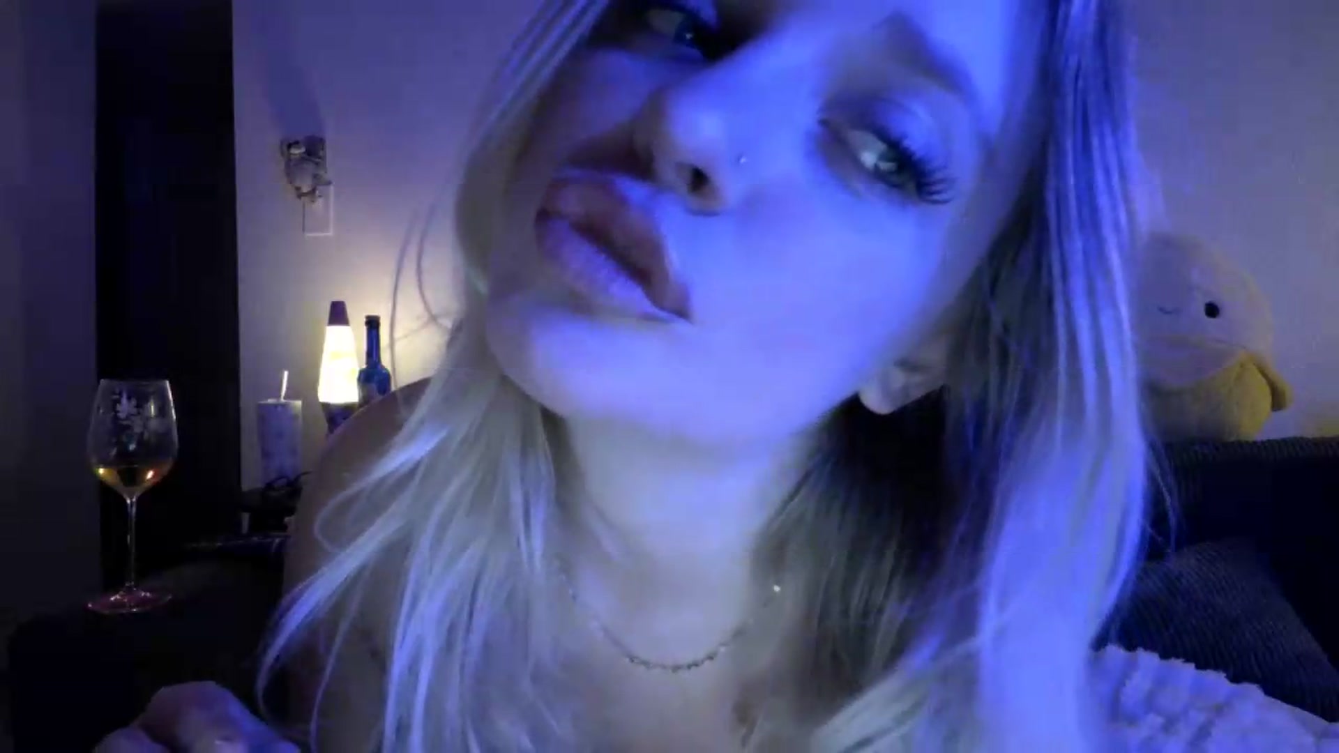 Gallery image thumbnail from Scarletyoung's myfreecams stream on, 05/22/2026, 09:13 image 20 of 20