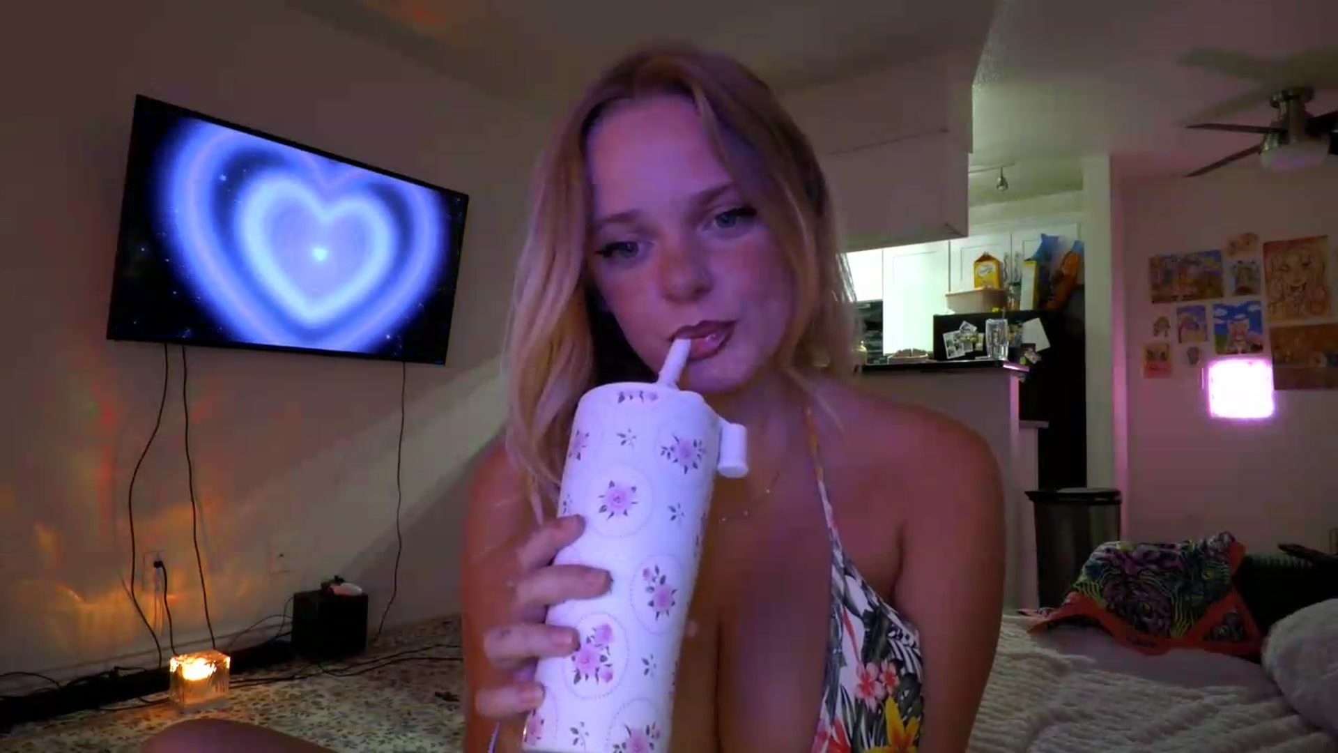 Gallery image thumbnail from Scarletyoung's myfreecams stream on, 06/15/2026, 14:25 image 4 of 20