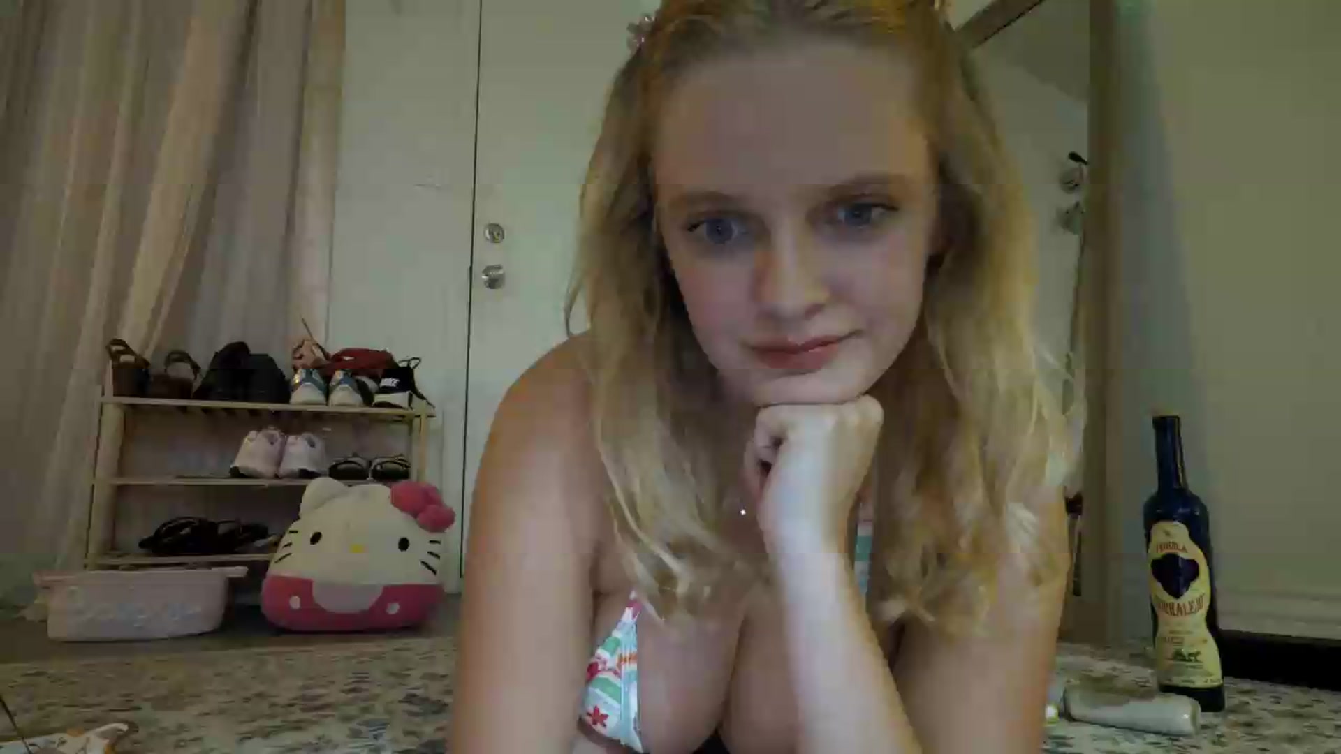 Gallery image thumbnail from Scarletyoung's myfreecams stream on, 08/05/2026, 11:40 image 15 of 20