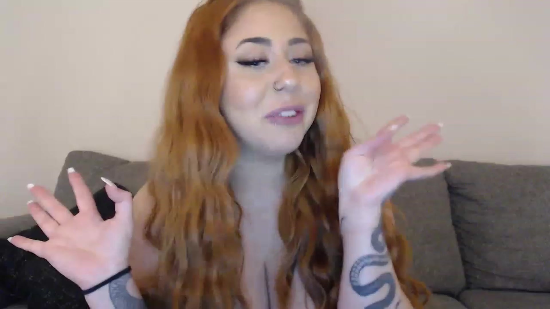 Gallery image thumbnail from Scarthornee's myfreecams stream on, 01/27/2023, 03:43 image 4 of 20