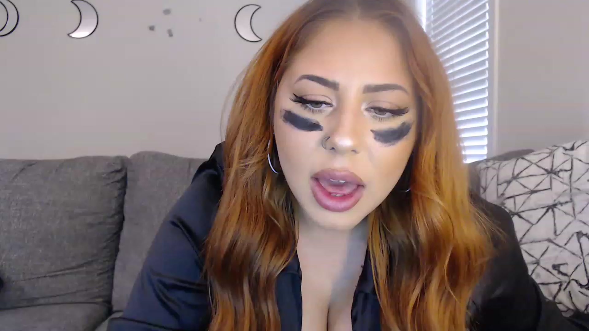 Gallery image thumbnail from Scarthornee's myfreecams stream on, 03/01/2023, 19:31 image 14 of 20