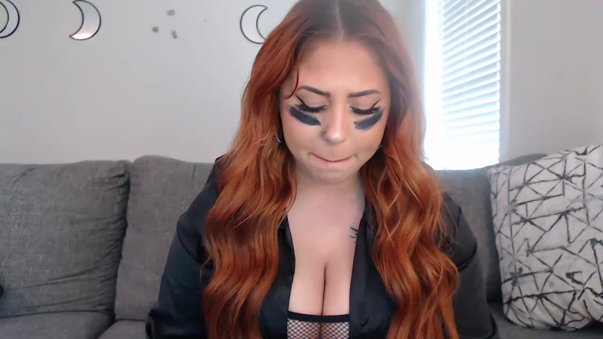 Gallery image thumbnail from Scarthornee's myfreecams stream on, 03/01/2023, 19:31 image 8 of 20