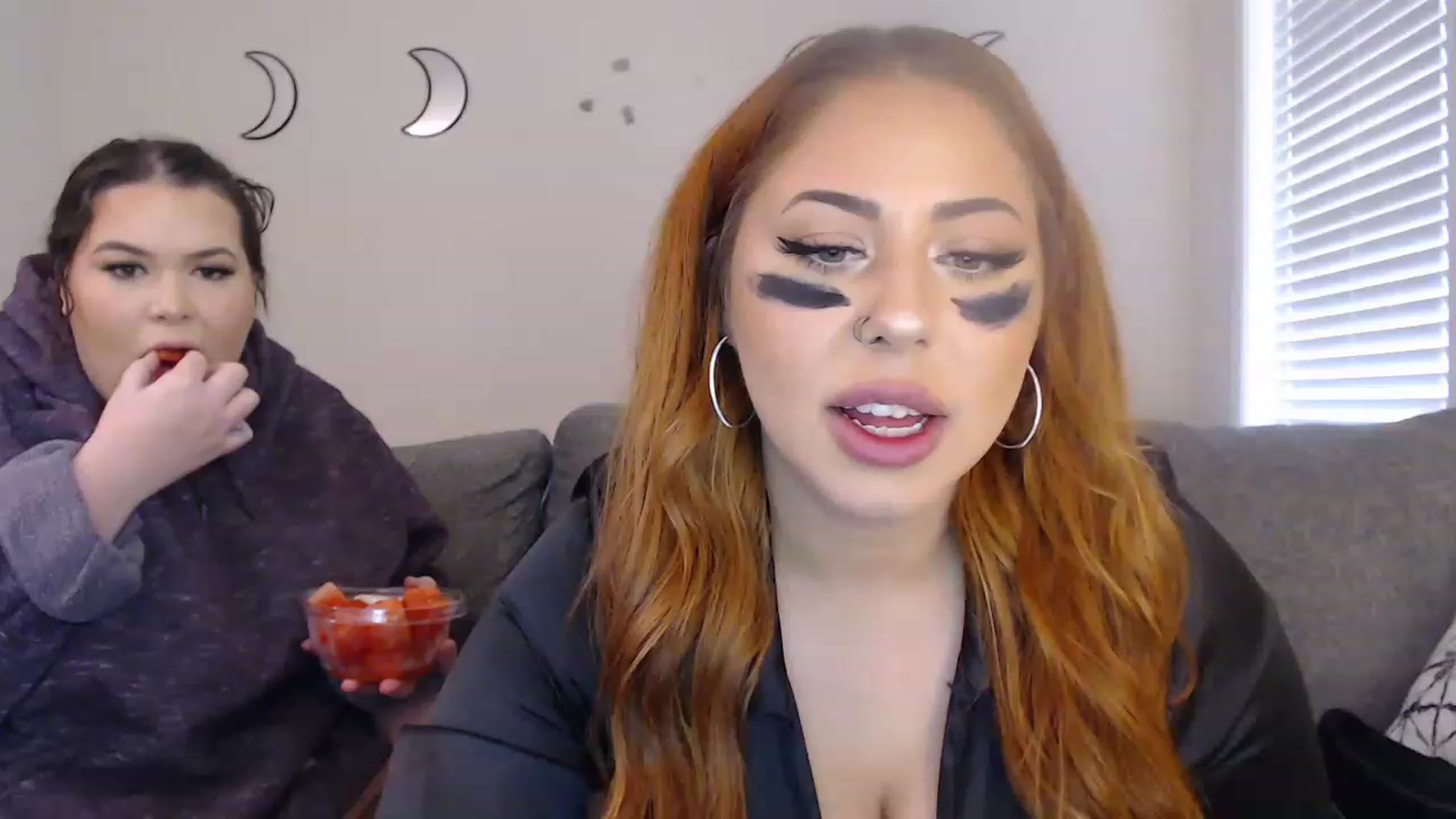 Gallery image thumbnail from Scarthornee's myfreecams stream on, 03/01/2023, 20:15 image 20 of 20