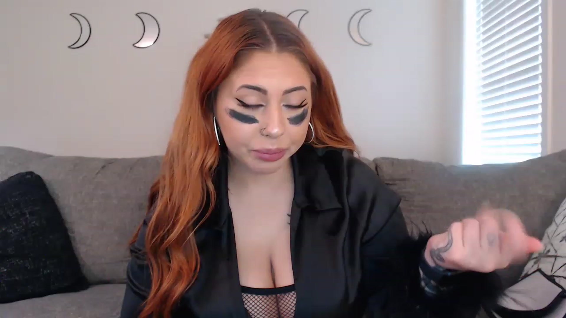 Gallery image thumbnail from Scarthornee's myfreecams stream on, 03/01/2023, 20:39 image 20 of 20