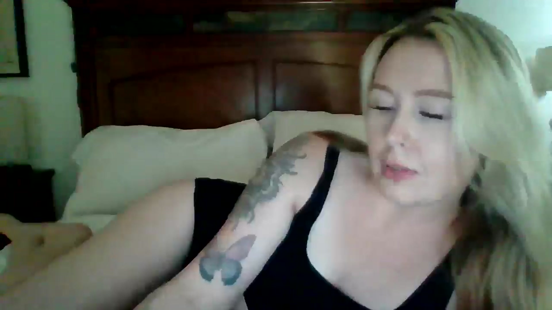 Gallery image thumbnail from Scartlett555's myfreecams stream on, 09/02/2025, 20:25 image 8 of 20