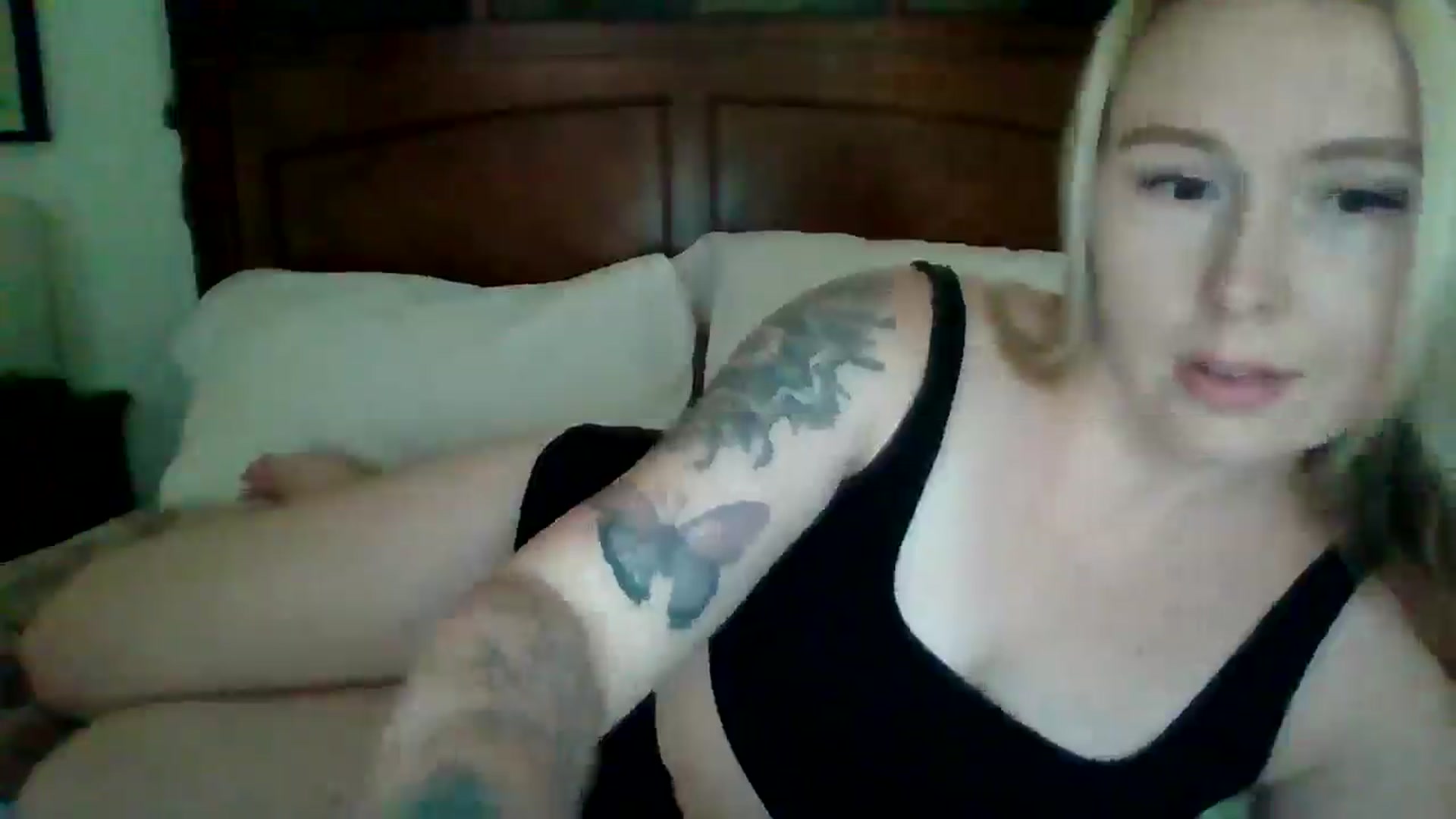 Gallery image thumbnail from Scartlett555's myfreecams stream on, 09/02/2025, 20:25 image 18 of 20