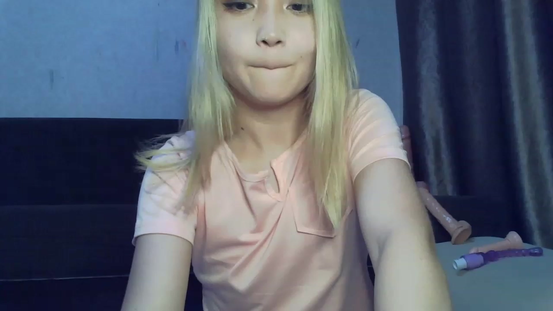 Gallery image thumbnail from SchoolBaby_69's myfreecams stream on, 07/17/2023, 15:10 image 1 of 20