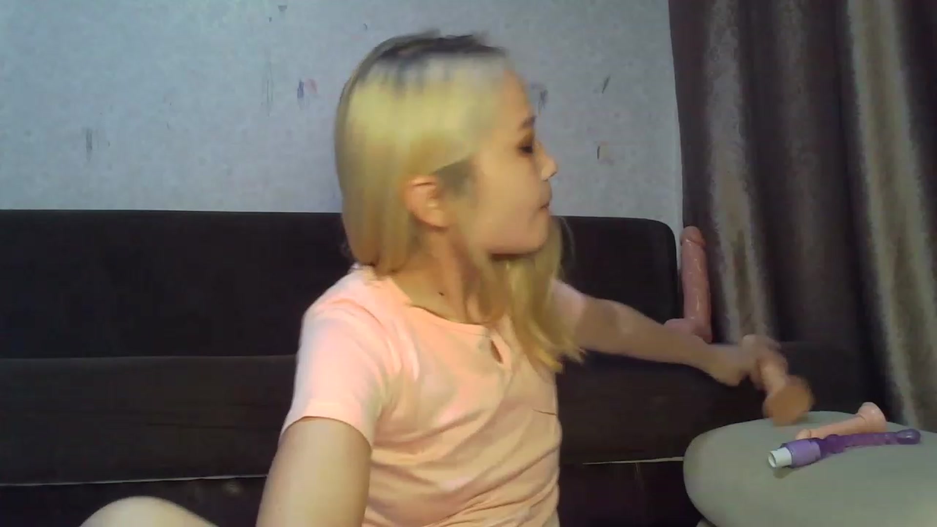 Gallery image thumbnail from SchoolBaby_69's myfreecams stream on, 07/17/2023, 15:10 image 17 of 20