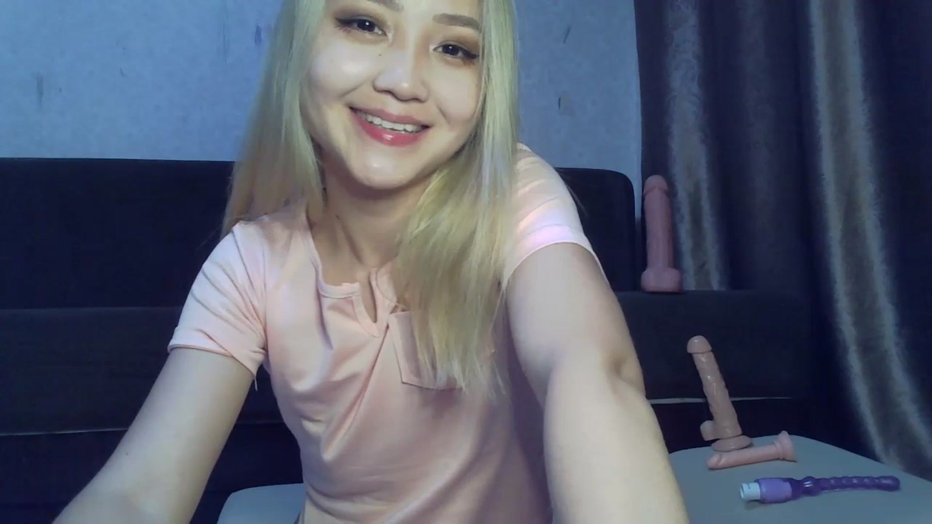 Gallery image thumbnail from SchoolBaby_69's myfreecams stream on, 07/17/2023, 17:08 image 2 of 20