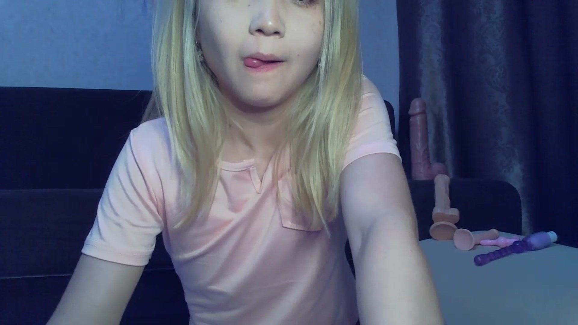 Gallery image thumbnail from SchoolBaby_69's myfreecams stream on, 07/18/2023, 13:14 image 10 of 20