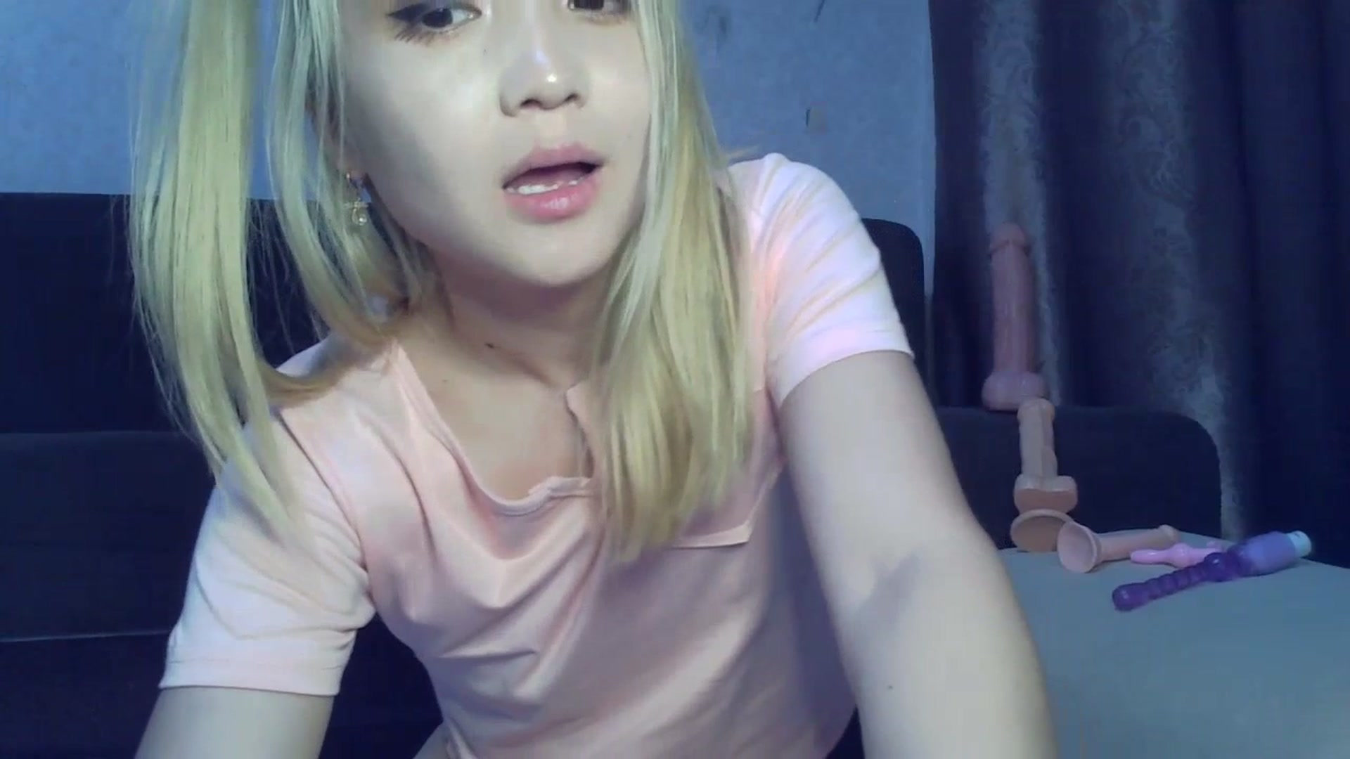 Gallery image thumbnail from SchoolBaby_69's myfreecams stream on, 07/18/2023, 13:14 image 15 of 20