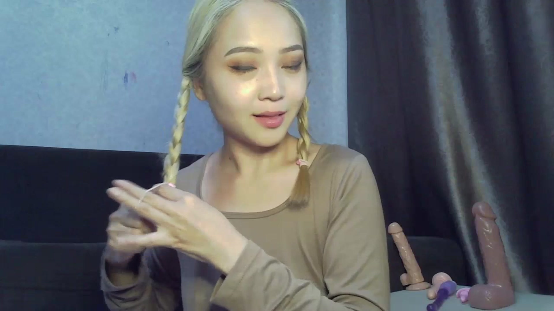 Gallery image thumbnail from SchoolBaby_69's myfreecams stream on, 07/19/2023, 09:14 image 5 of 20