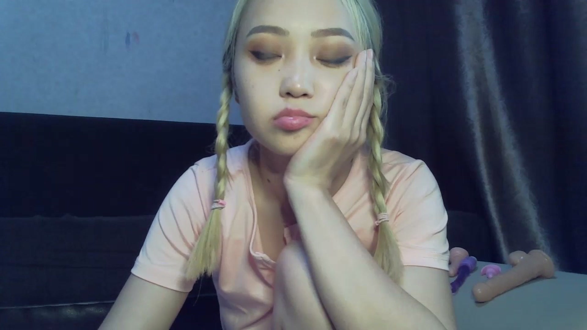 Gallery image thumbnail from SchoolBaby_69's myfreecams stream on, 07/19/2023, 09:14 image 20 of 20