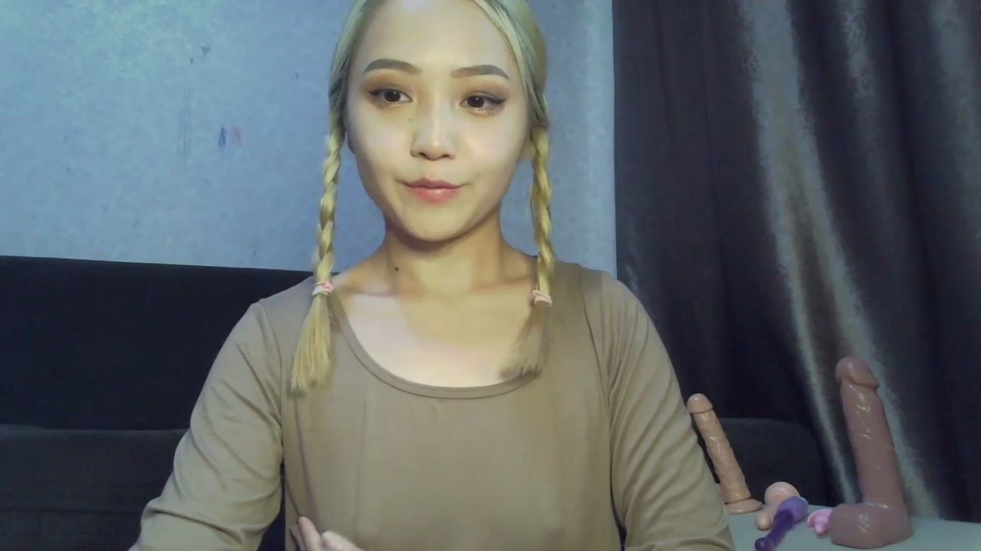 Gallery image thumbnail from SchoolBaby_69's myfreecams stream on, 07/19/2023, 09:14 image 6 of 20