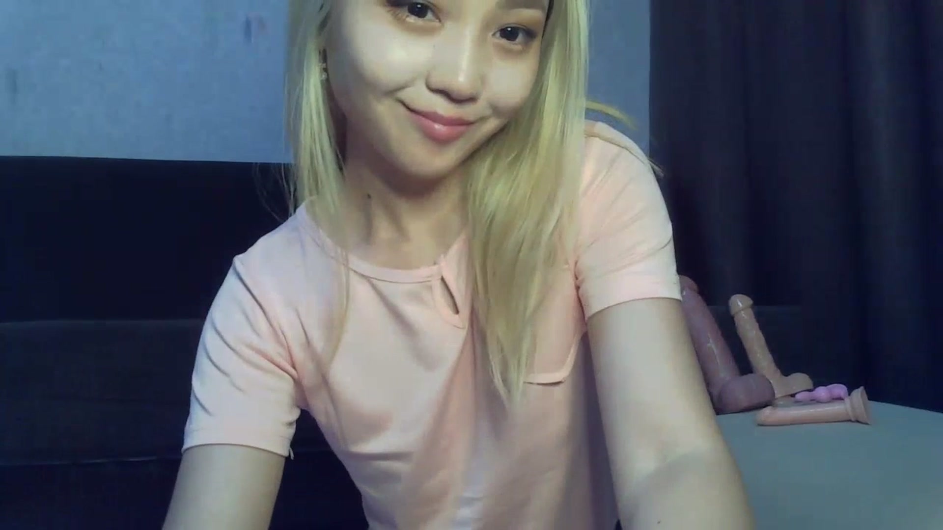 Gallery image thumbnail from SchoolBaby_69's myfreecams stream on, 07/19/2023, 17:21 image 9 of 20