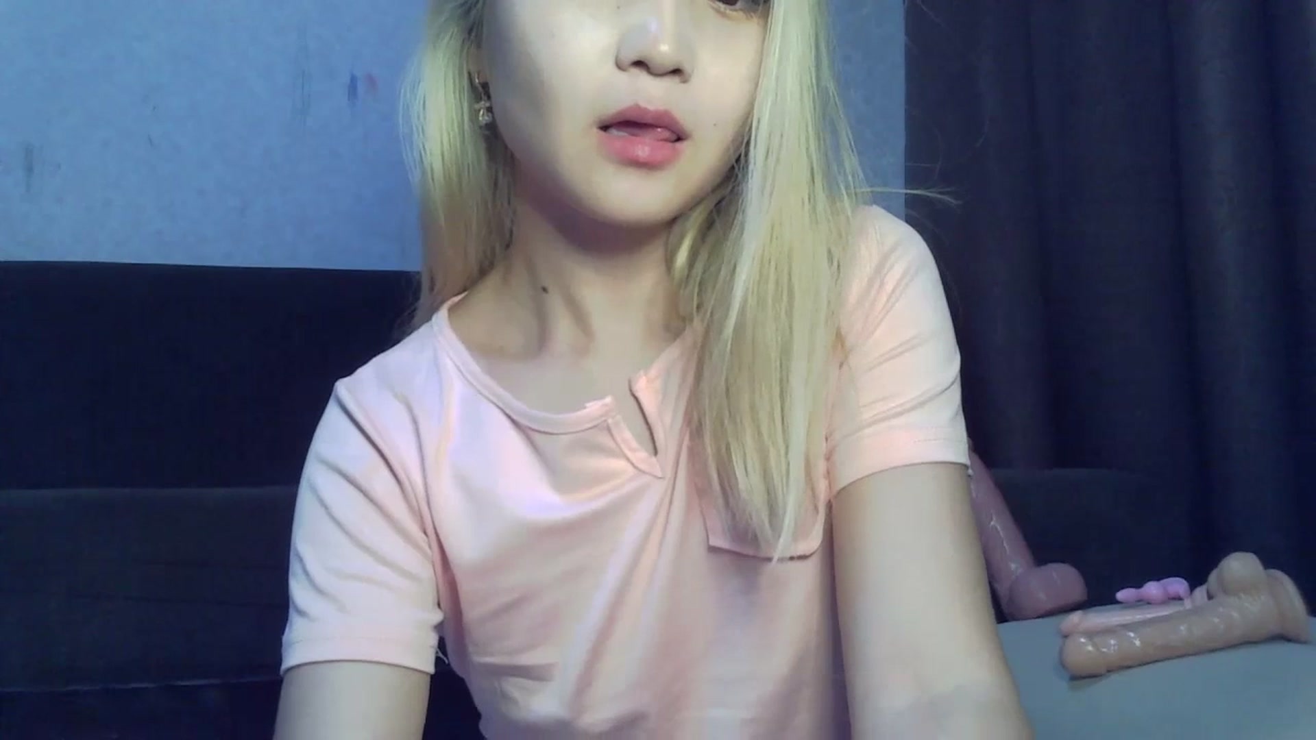Gallery image thumbnail from SchoolBaby_69's myfreecams stream on, 07/19/2023, 17:21 image 14 of 20