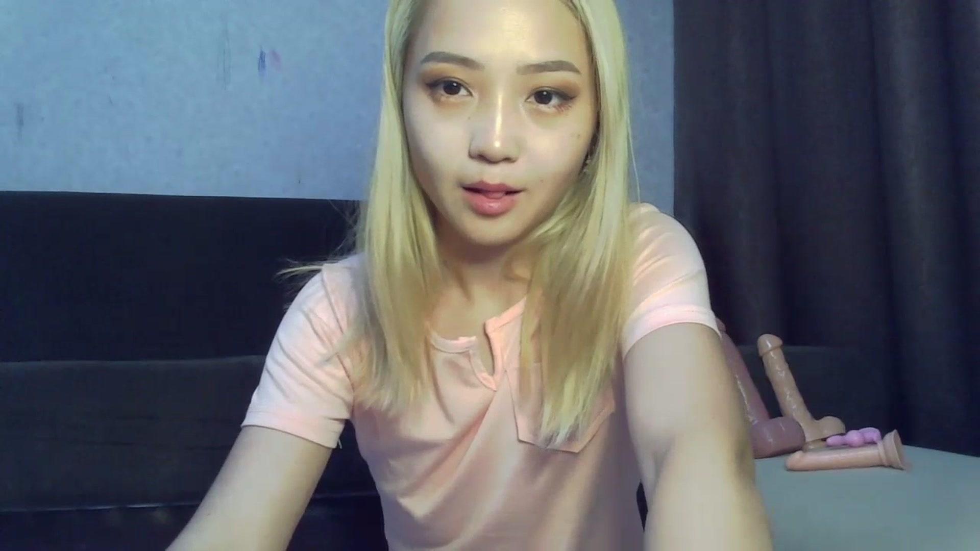 Gallery image thumbnail from SchoolBaby_69's myfreecams stream on, 07/19/2023, 17:21 image 10 of 20
