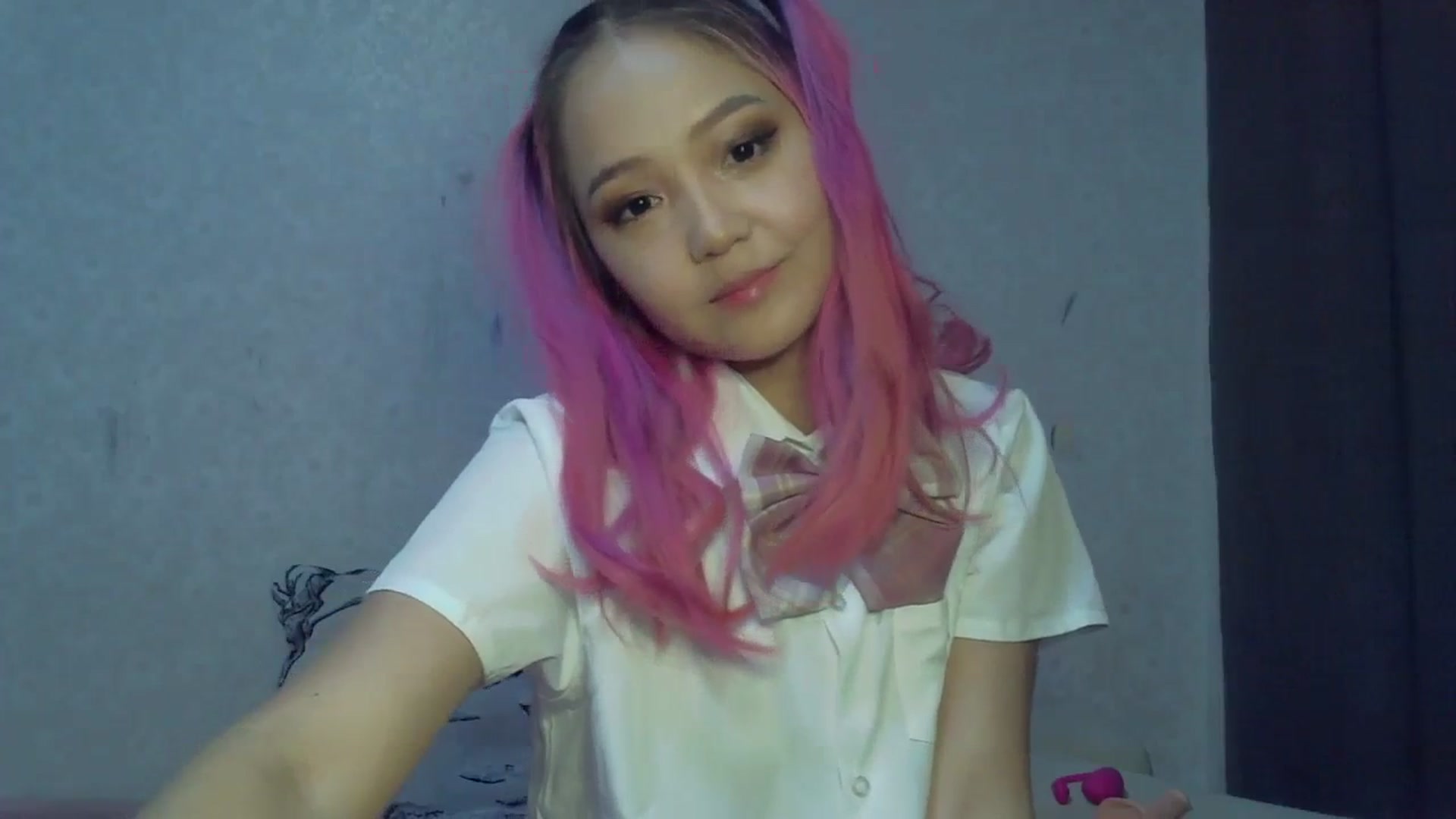 Gallery image thumbnail from SchoolBby's myfreecams stream on, 10/07/2023, 10:16 image 12 of 20