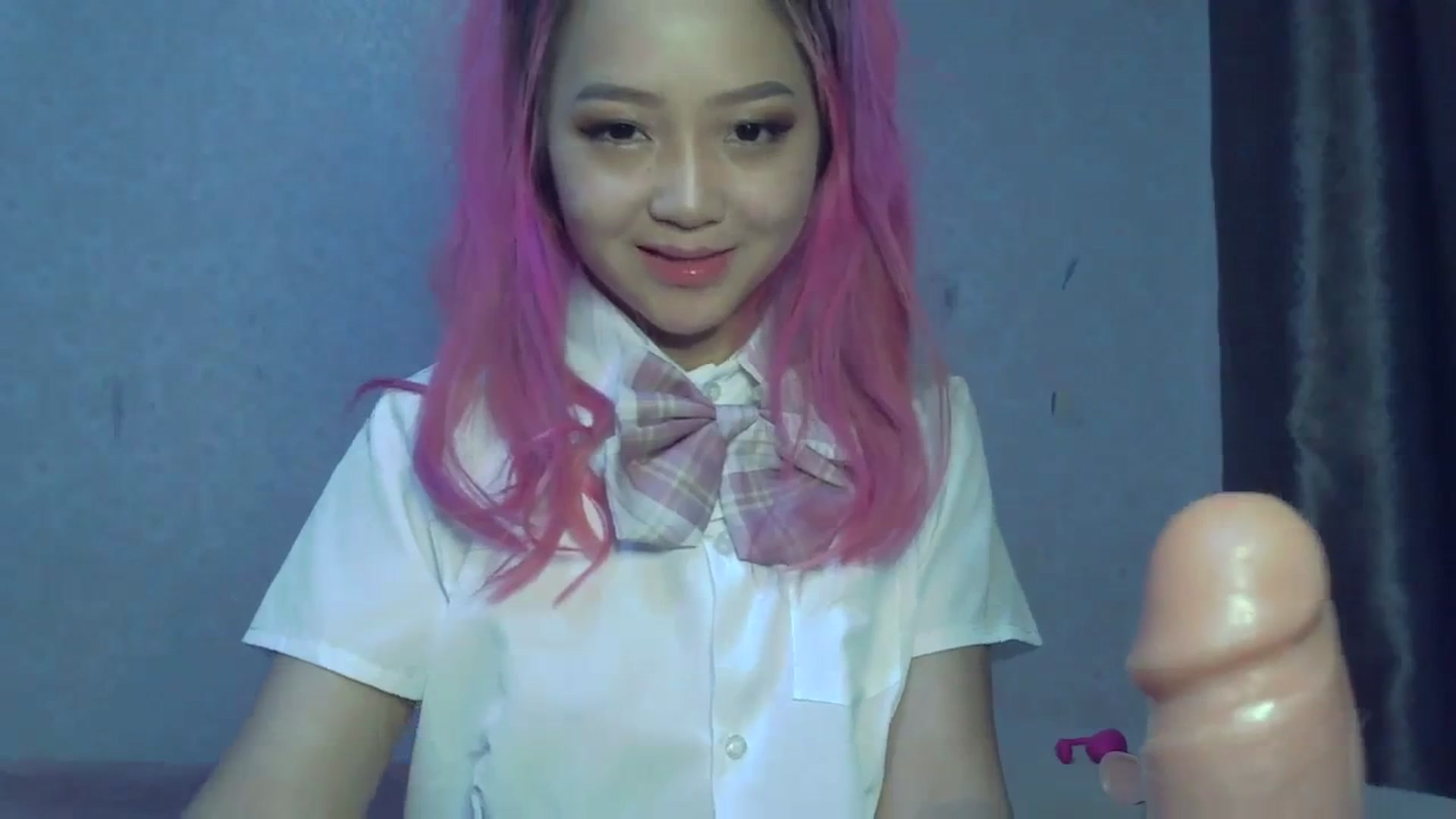 Gallery image thumbnail from SchoolBby's myfreecams stream on, 10/07/2023, 10:16 image 14 of 20