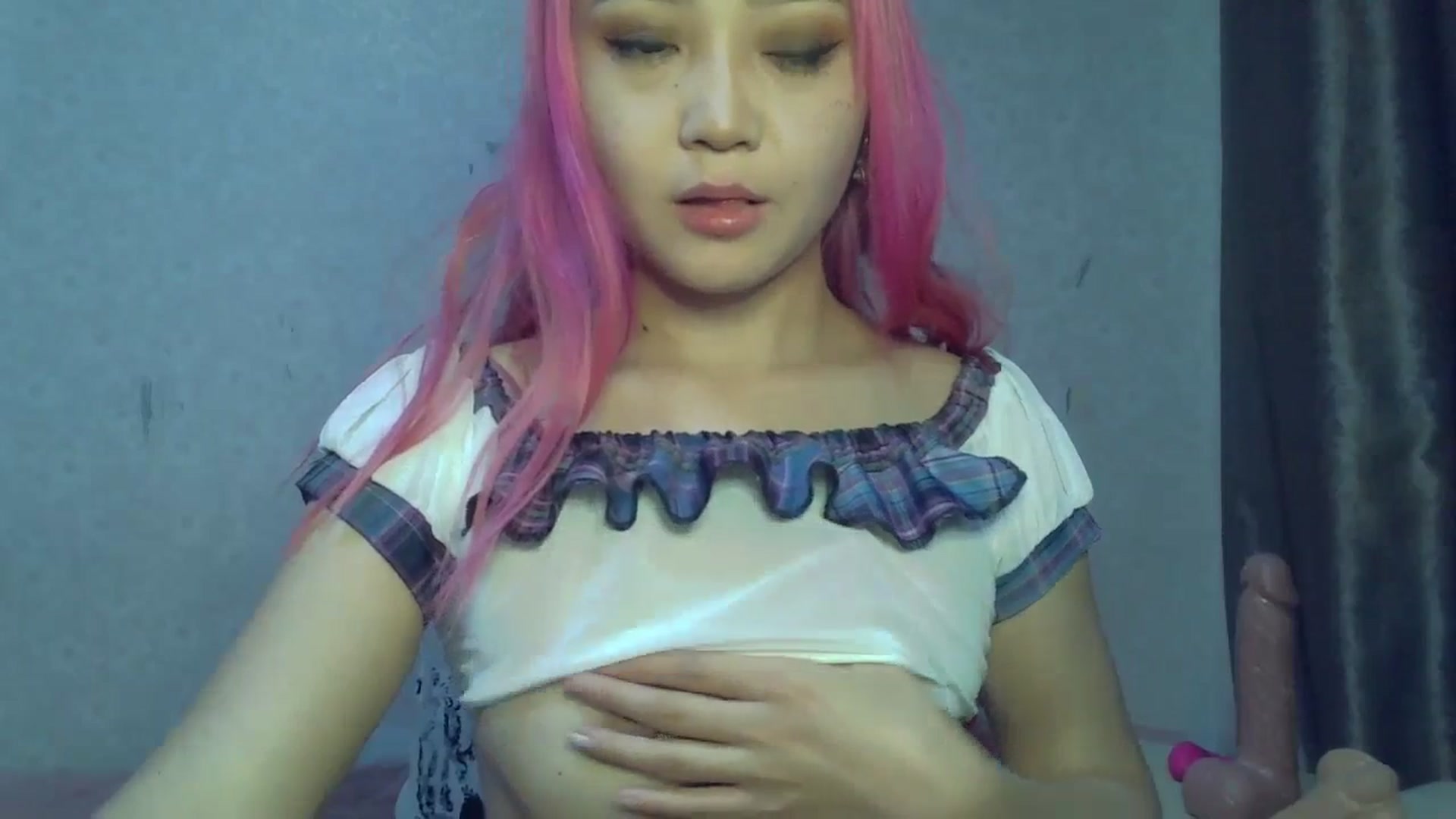 Gallery image thumbnail from SchoolBby's myfreecams stream on, 10/16/2023, 08:21 image 18 of 20