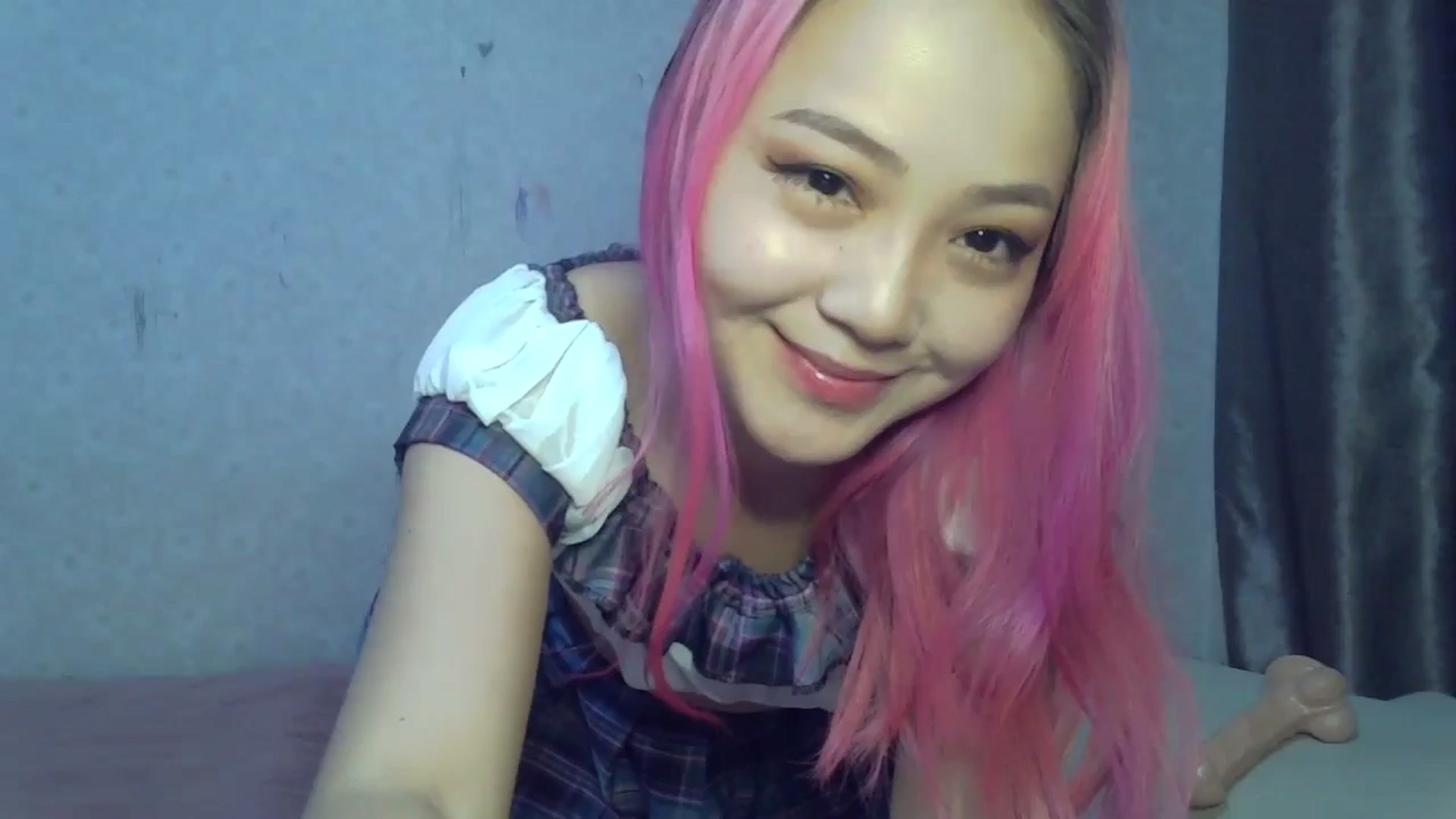 Gallery image thumbnail from SchoolBby's myfreecams stream on, 10/16/2023, 08:42 image 1 of 20