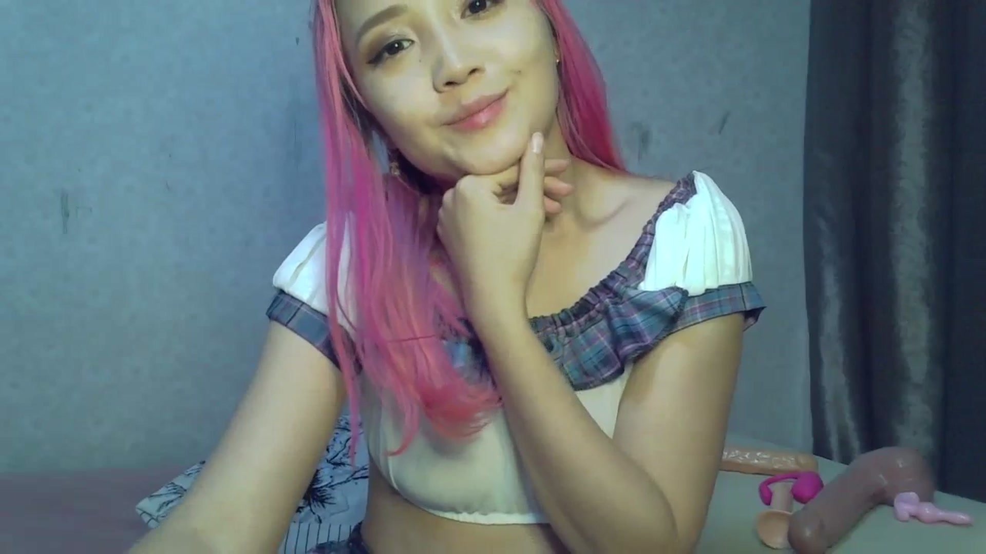 Gallery image thumbnail from SchoolBby's myfreecams stream on, 10/18/2023, 15:30 image 15 of 20