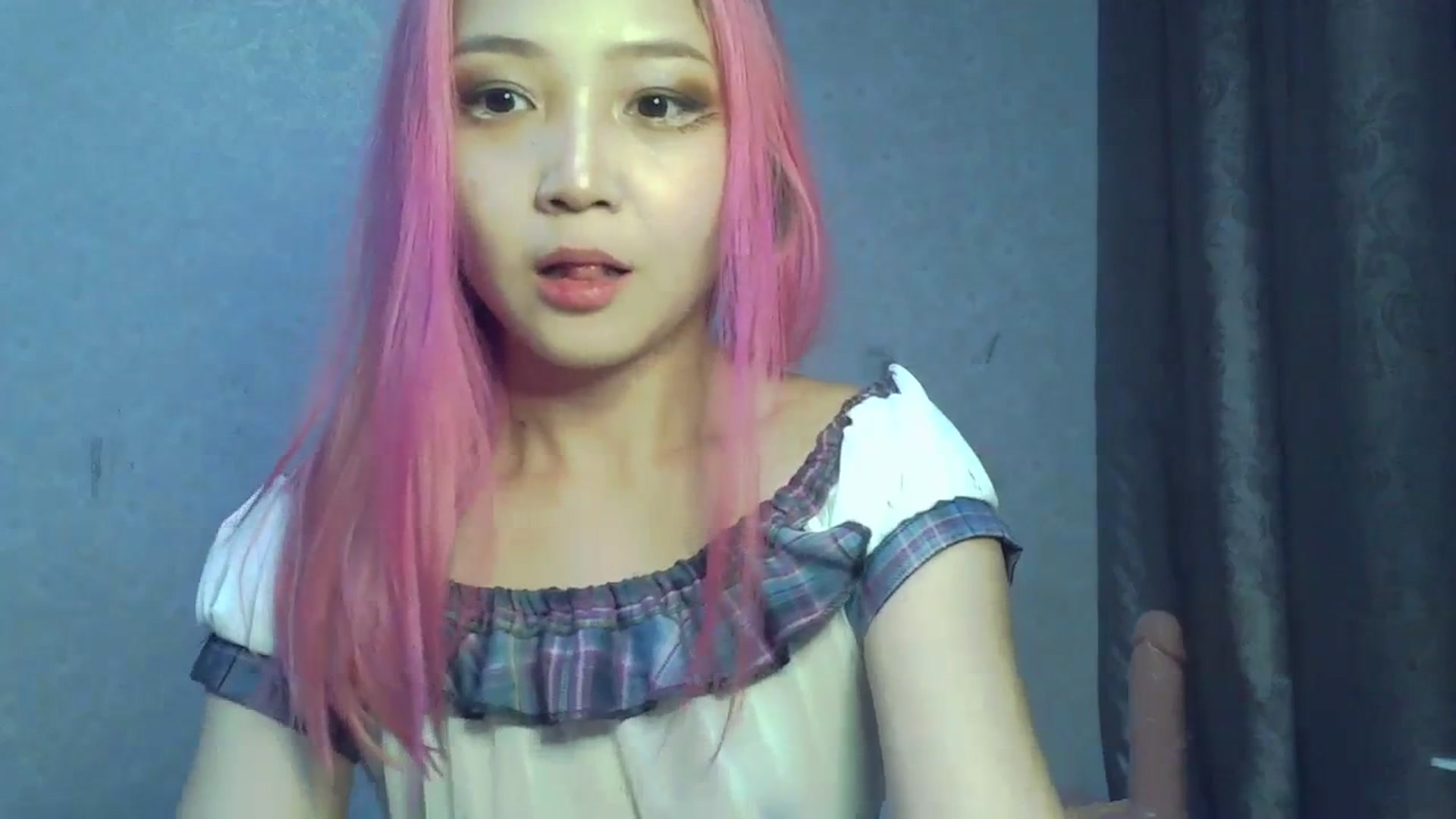 Gallery image thumbnail from SchoolBby's myfreecams stream on, 10/22/2023, 12:21 image 4 of 20