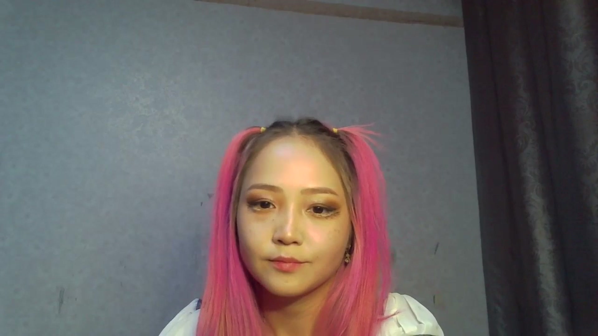 Gallery image thumbnail from SchoolBby's myfreecams stream on, 10/22/2023, 12:21 image 6 of 20