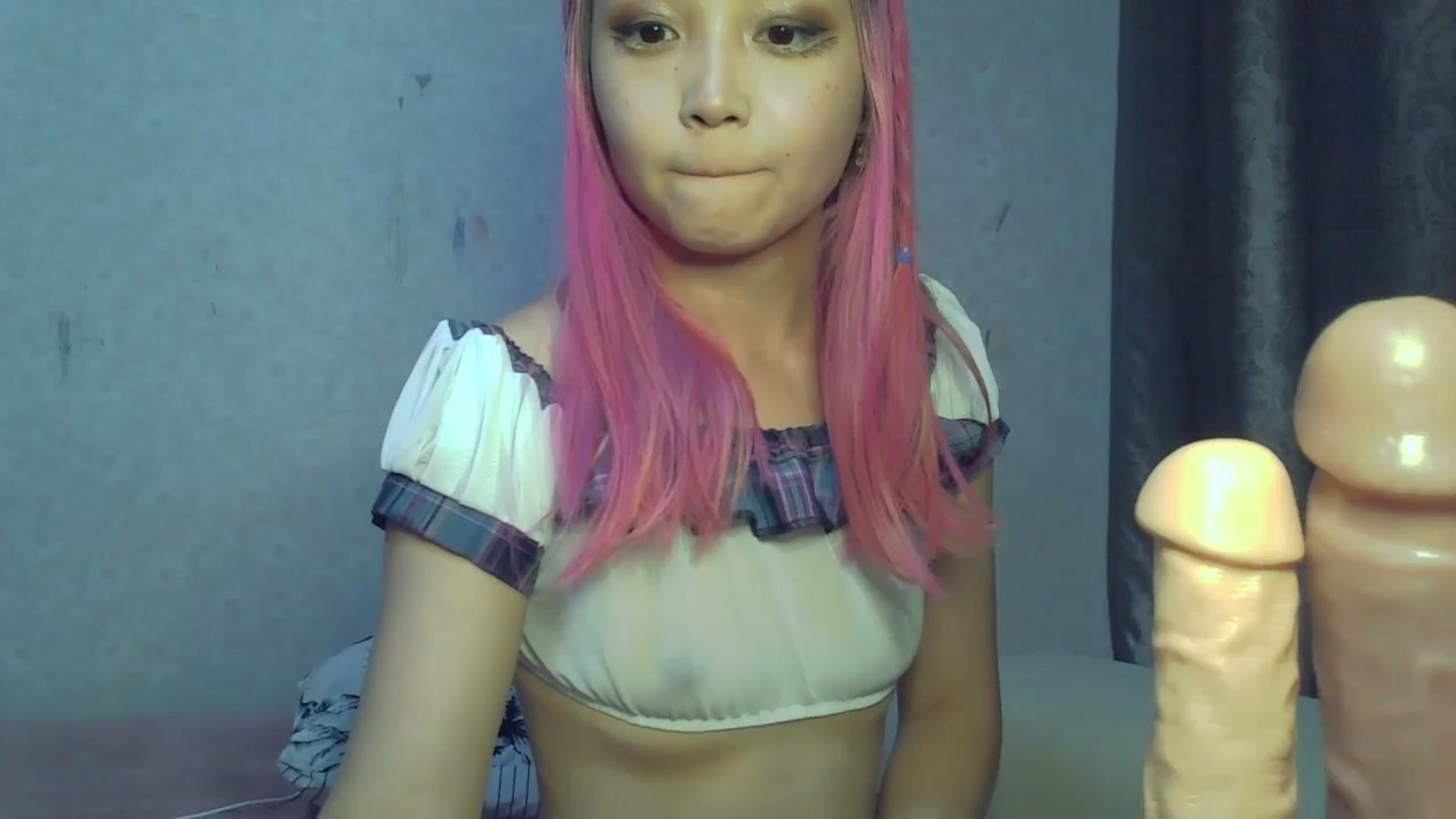 Gallery image thumbnail from SchoolBby's myfreecams stream on, 10/22/2023, 13:51 image 4 of 20