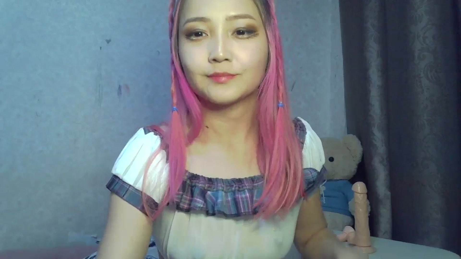 Gallery image thumbnail from SchoolBby's myfreecams stream on, 10/22/2023, 15:31 image 15 of 20