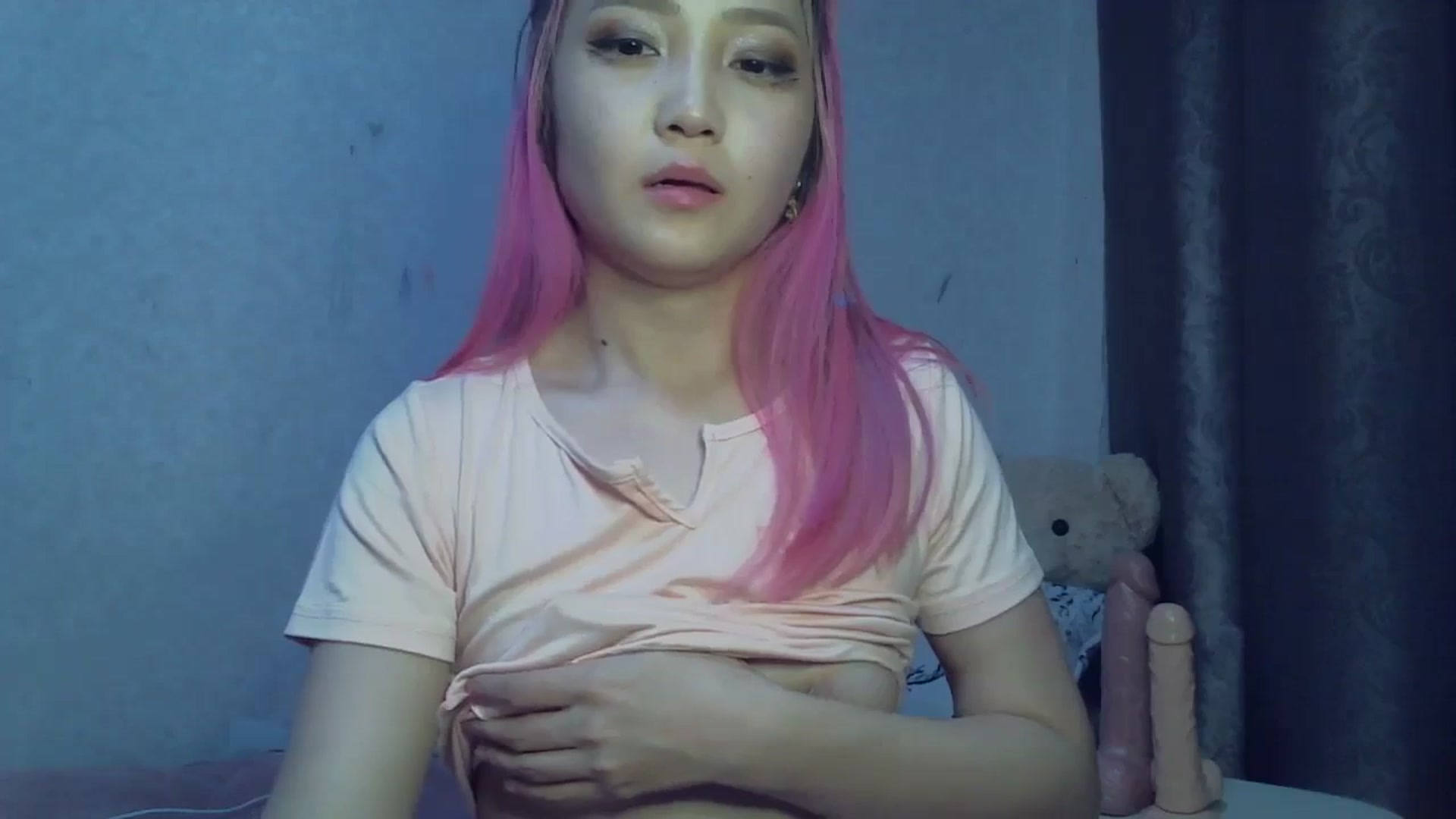 Gallery image thumbnail from SchoolBby's myfreecams stream on, 10/22/2023, 18:17 image 7 of 20