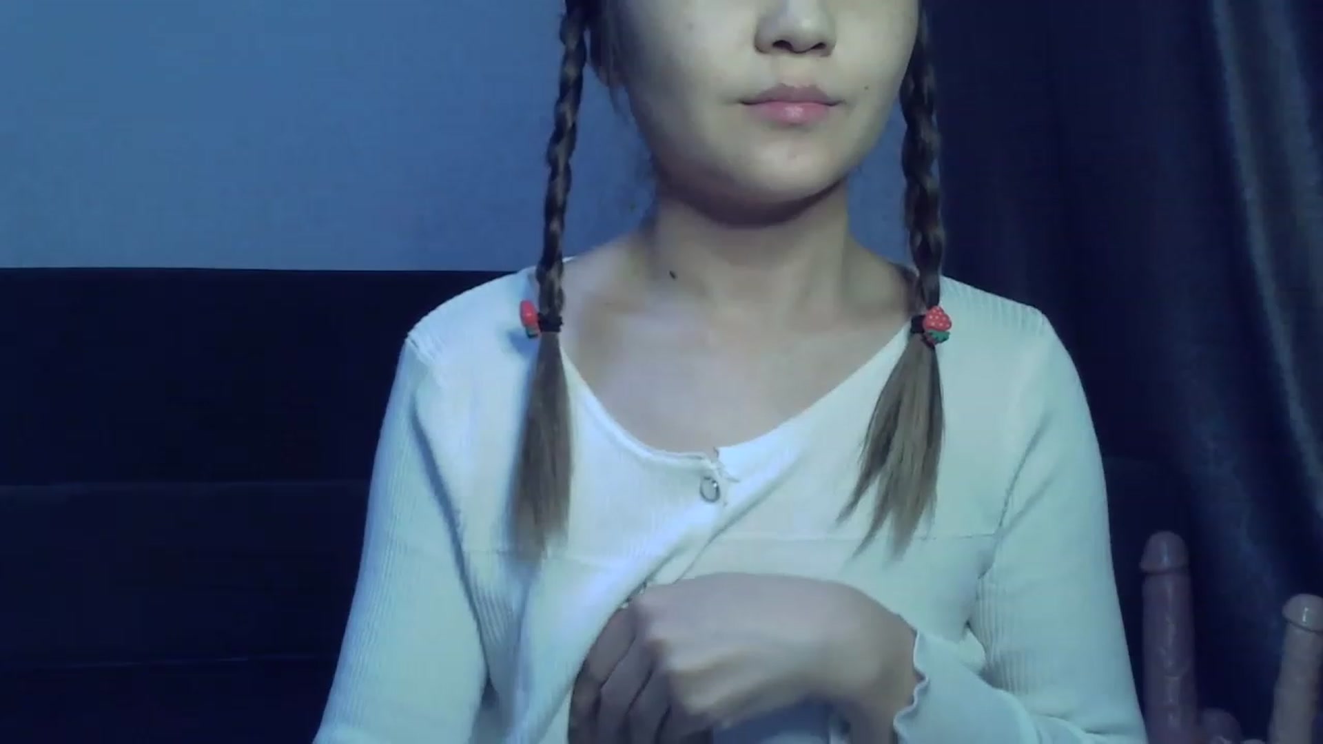Gallery image thumbnail from SchoolGirl_69's myfreecams stream on, 04/19/2023, 16:16 image 6 of 20