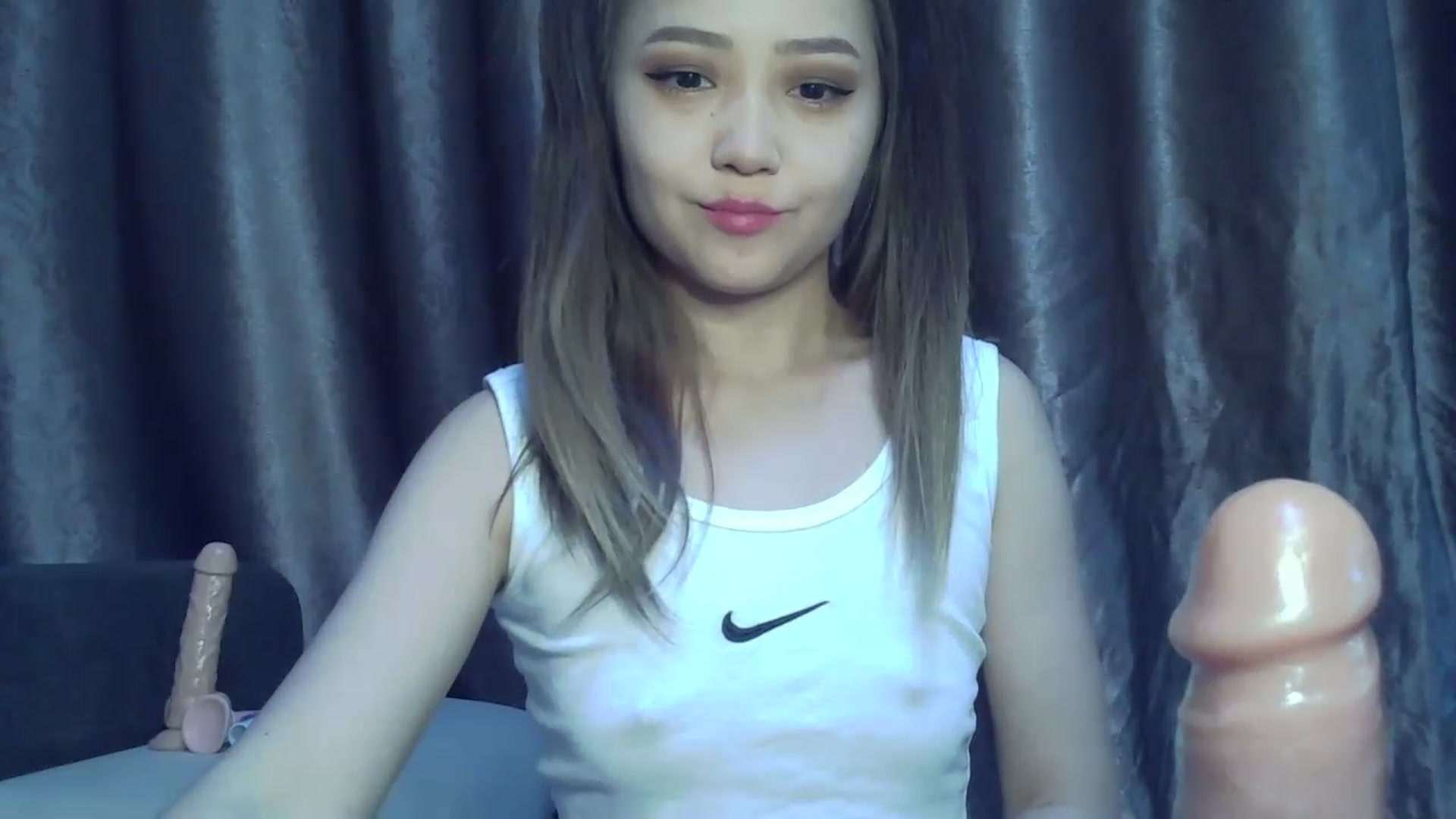 Gallery image thumbnail from SchoolGirl_69's myfreecams stream on, 04/21/2023, 14:29 image 16 of 20