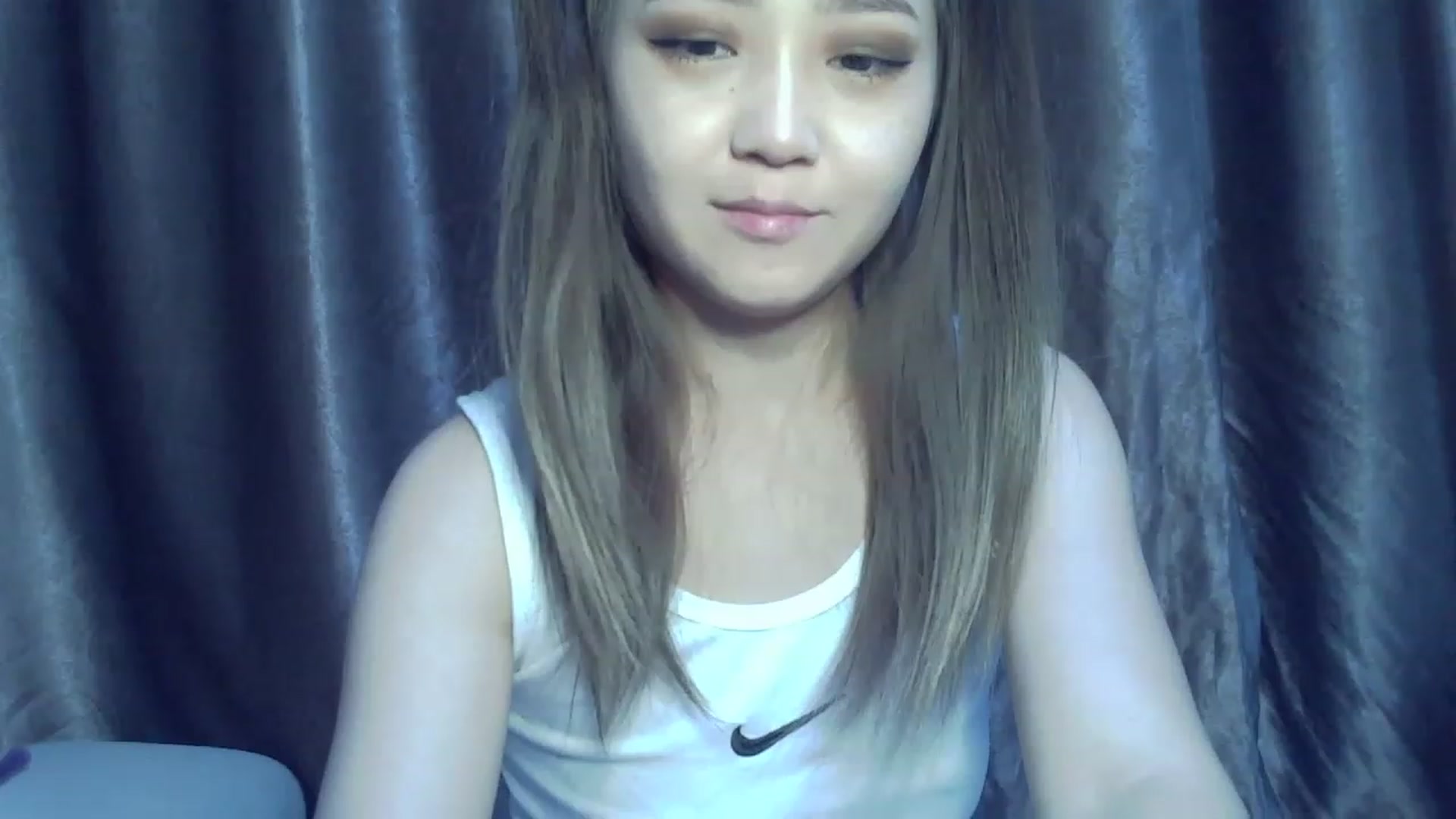 Gallery image thumbnail from SchoolGirl_69's myfreecams stream on, 04/21/2023, 14:29 image 2 of 20