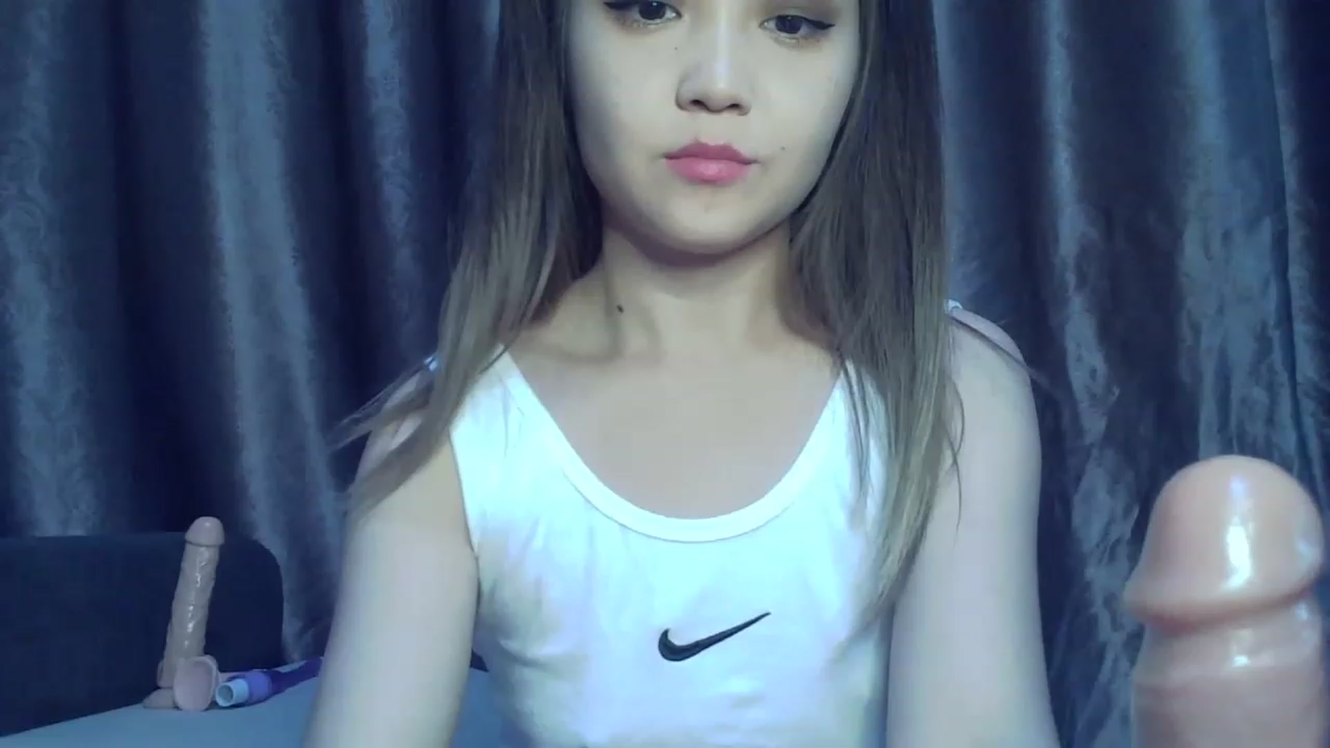 Gallery image thumbnail from SchoolGirl_69's myfreecams stream on, 04/21/2023, 14:49 image 9 of 20